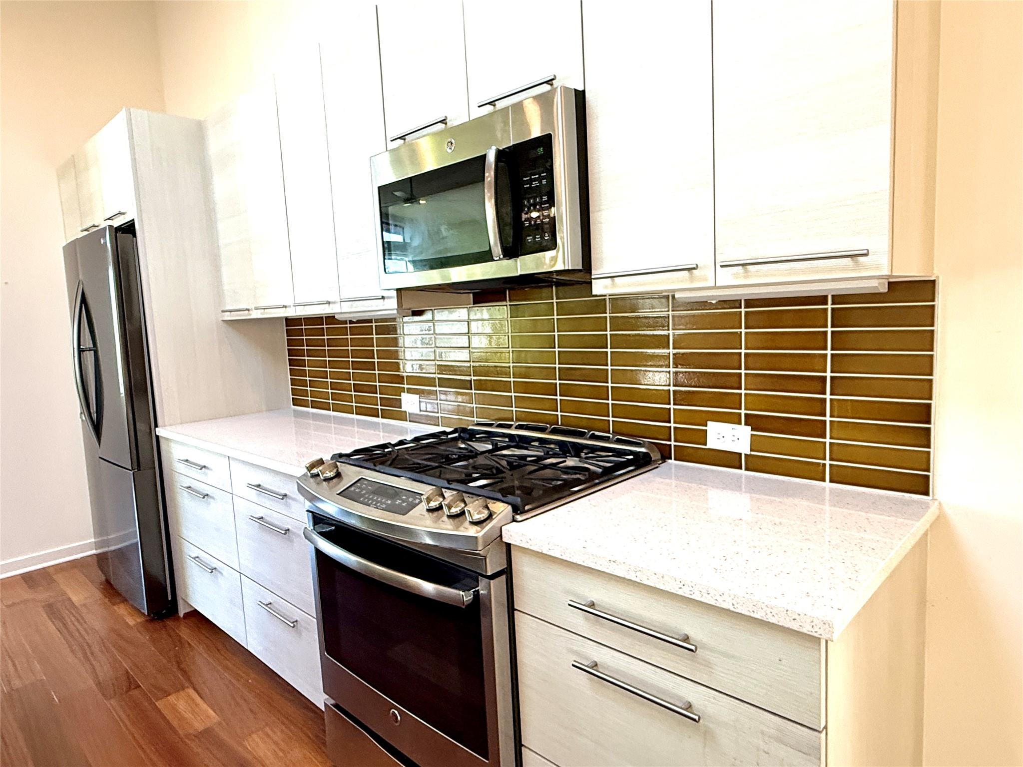 416 Starlight Village Loop, Leander, TX 78641