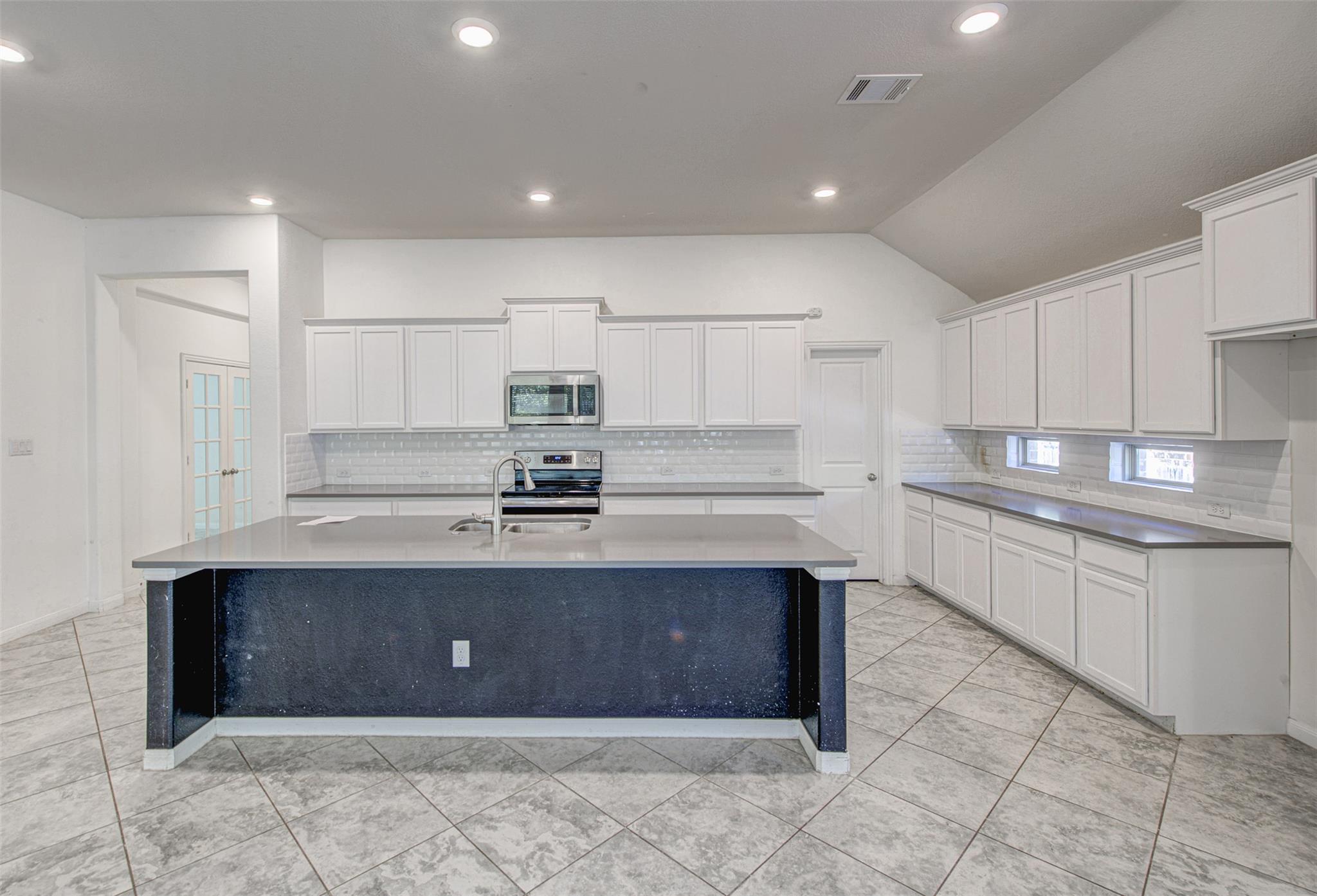 413 Pinnacle View Dr, Georgetown, TX 78628