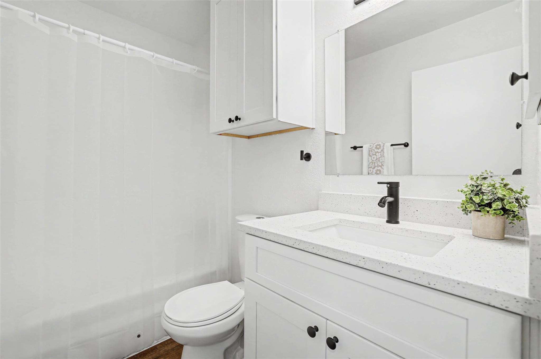 1403 Greenfield Dr, Round Rock, TX 78664