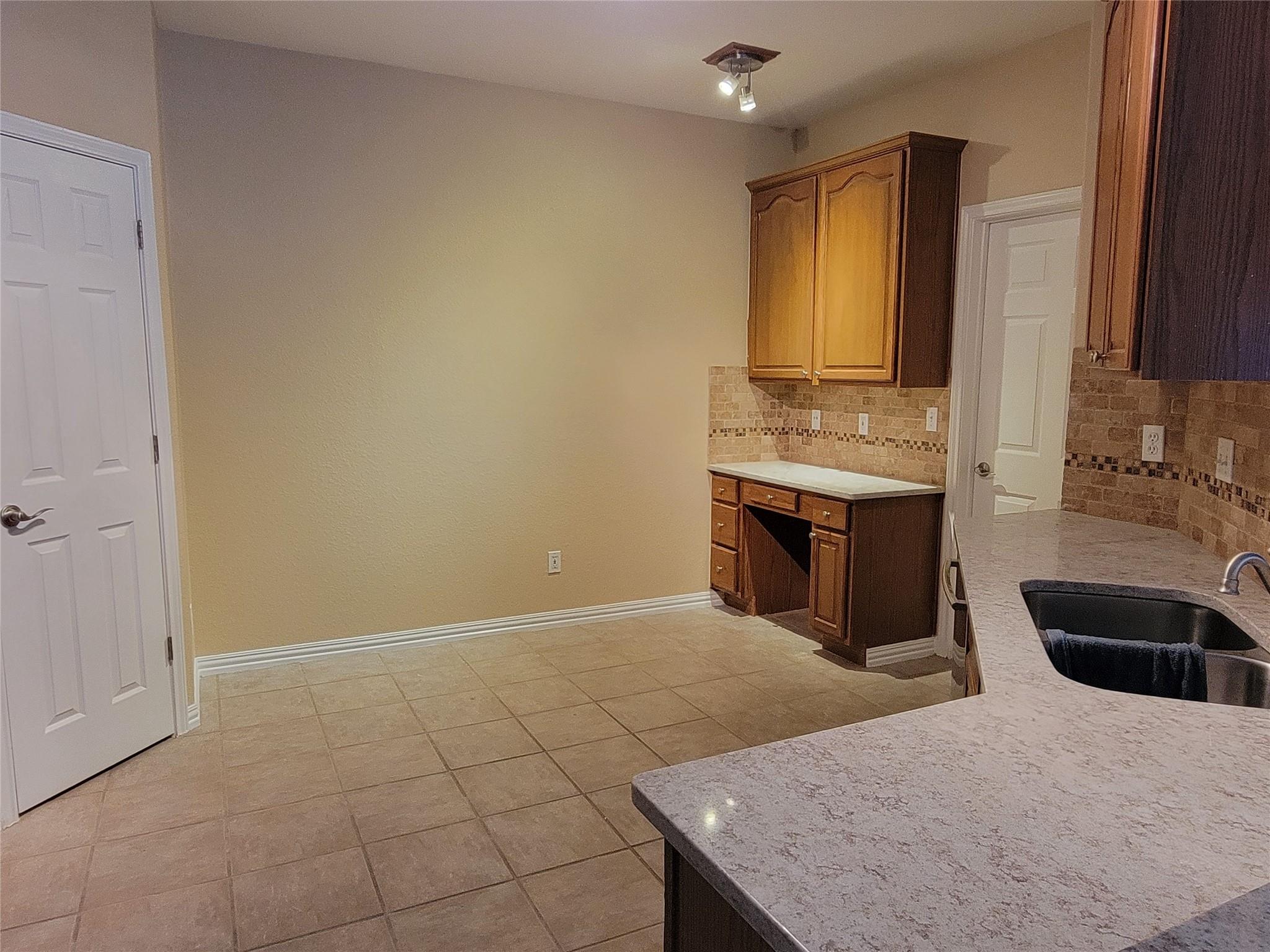 2100 Pipers Field Dr # 46, Austin, TX 78758