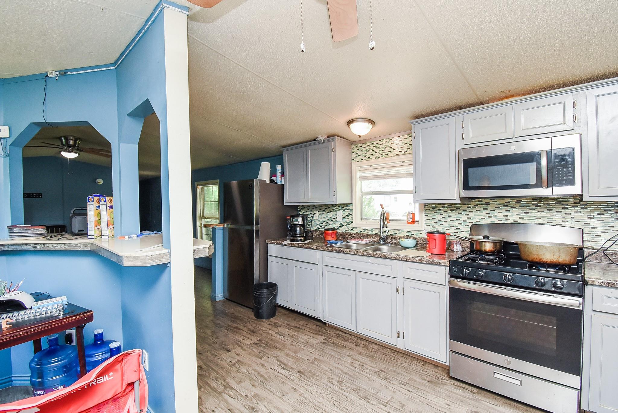 39551 Donigan Rd, Brookshire, TX 77423