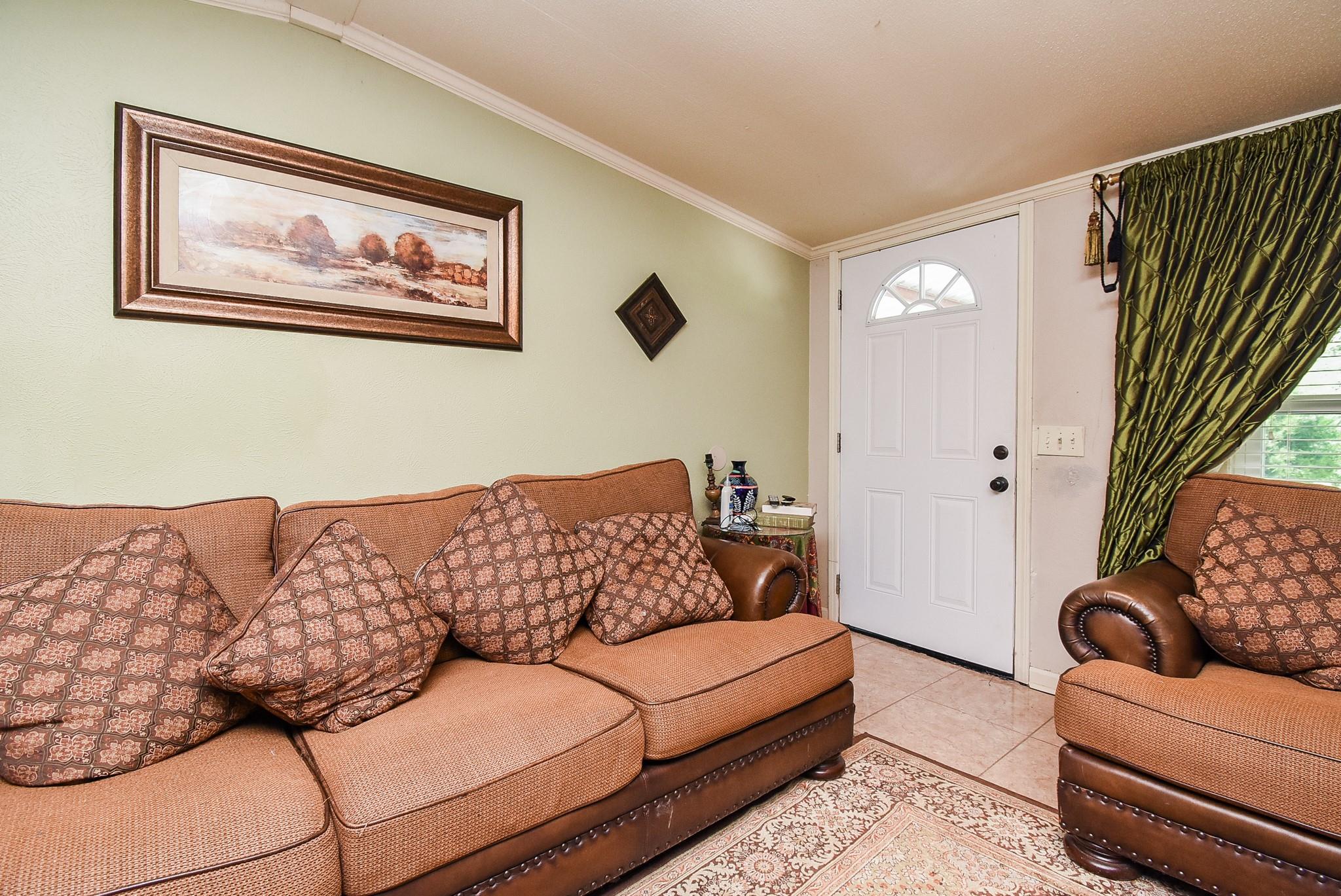 39551 Donigan Rd, Brookshire, TX 77423