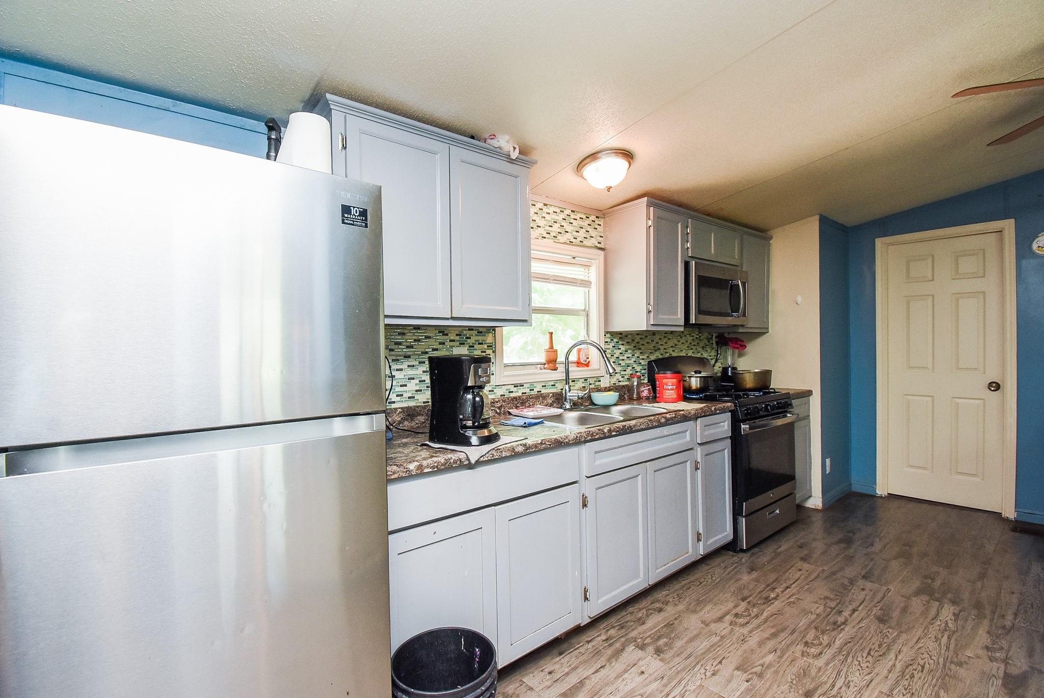 39551 Donigan Rd, Brookshire, TX 77423