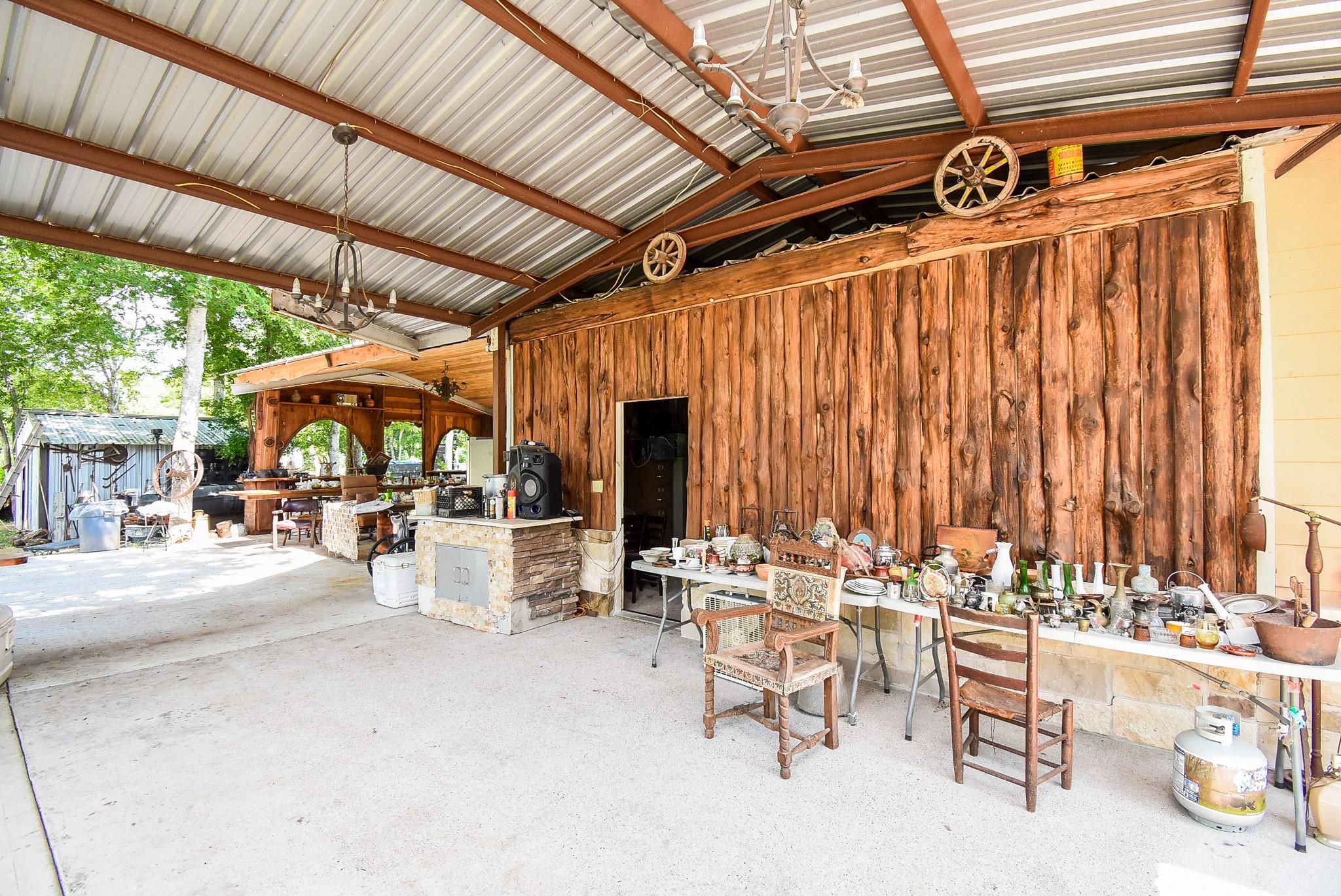 39551 Donigan Rd, Brookshire, TX 77423