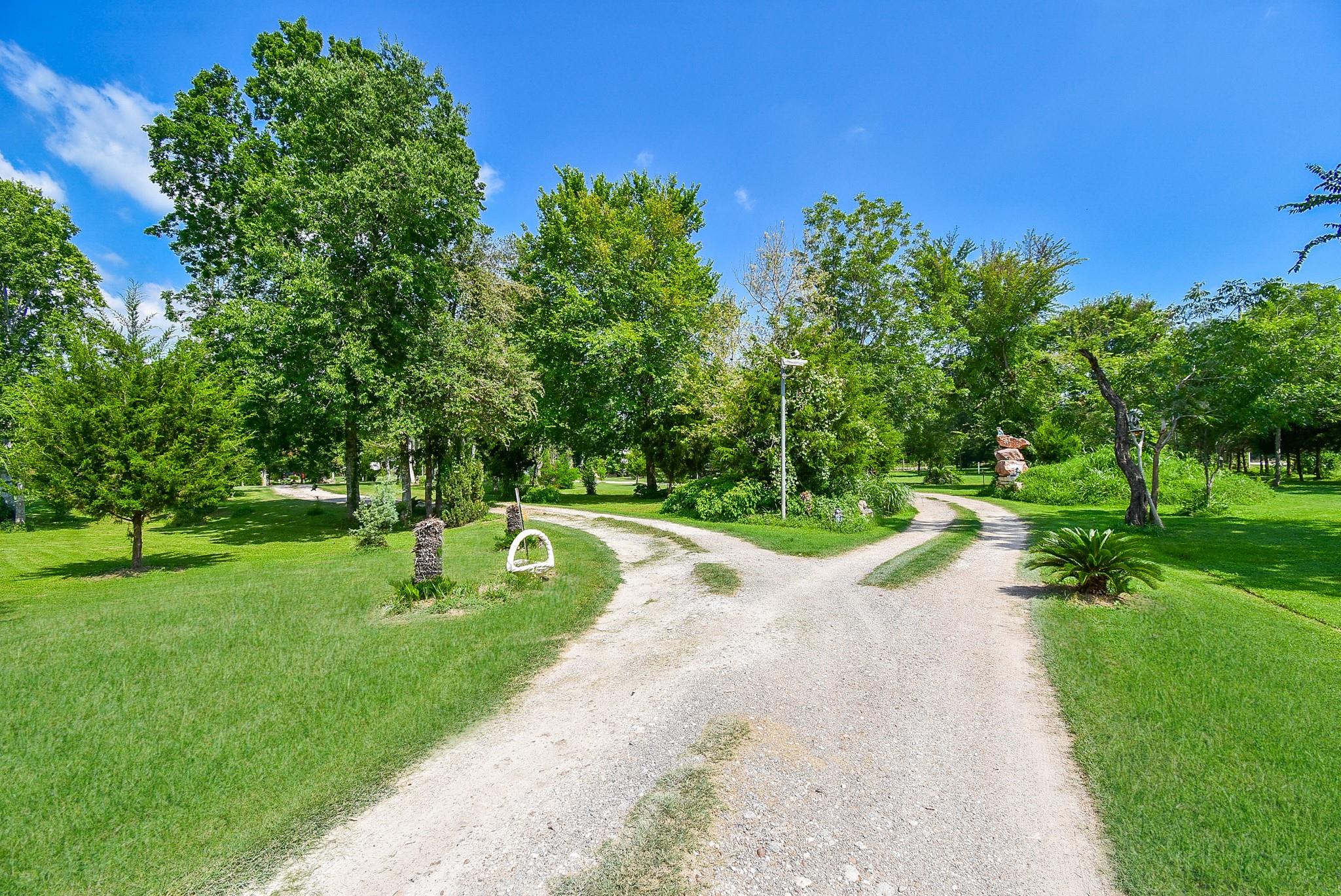 39551 Donigan Rd, Brookshire, TX 77423