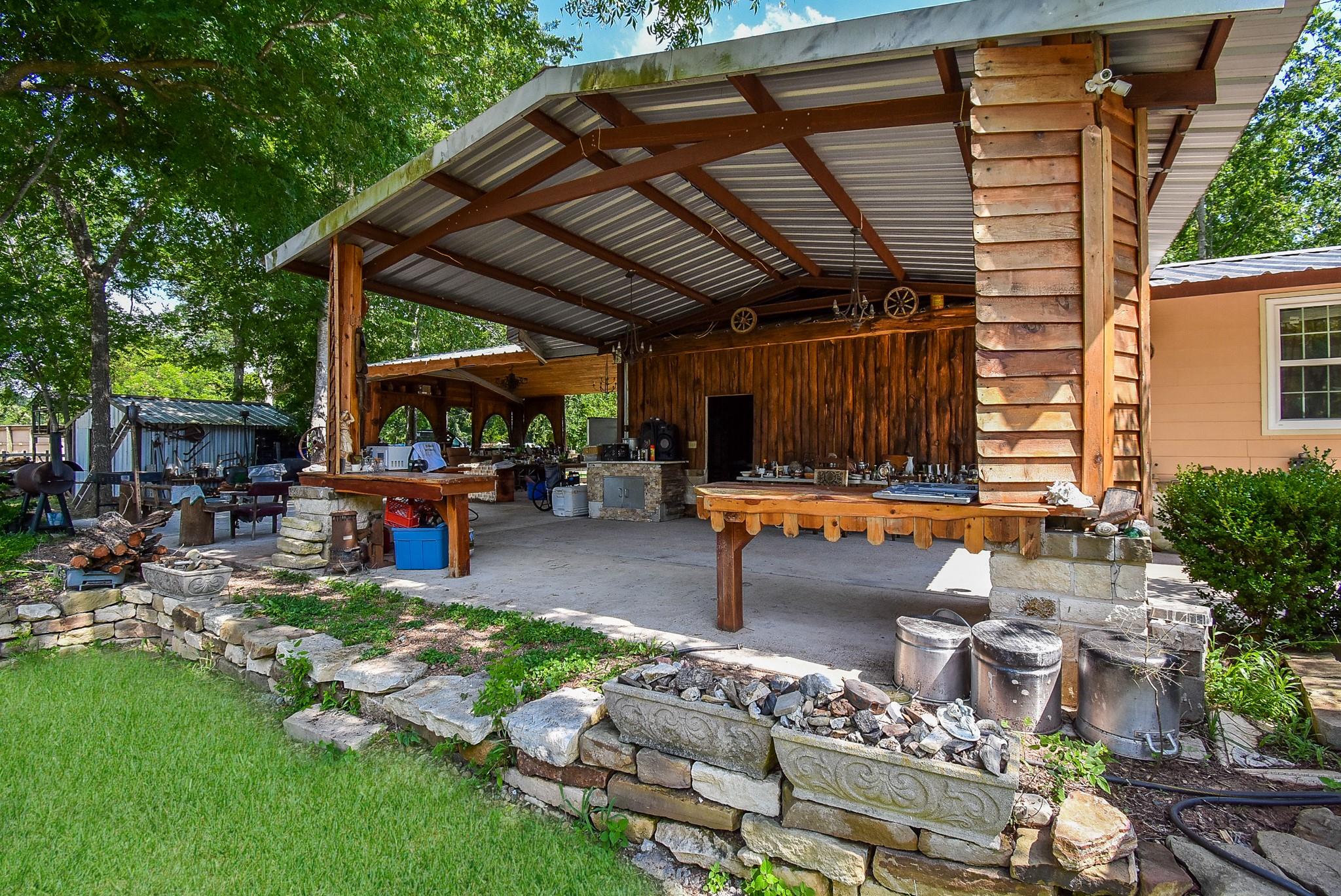 39551 Donigan Rd, Brookshire, TX 77423