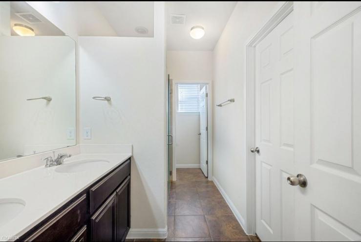 1401 Little Elm Trl # 114, Cedar Park, TX 78613