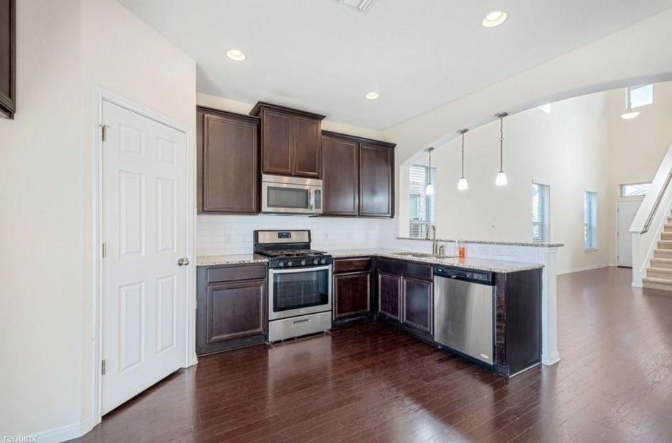 1401 Little Elm Trl # 114, Cedar Park, TX 78613