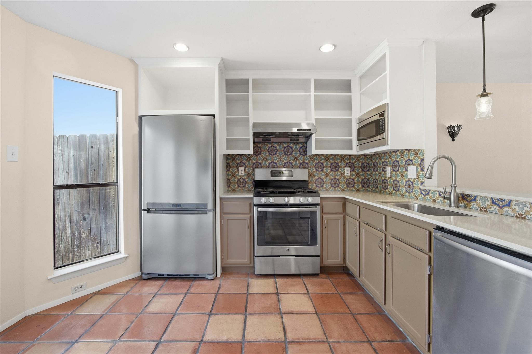 1411 Gracy Farms Ln # 52, Austin, TX 78758