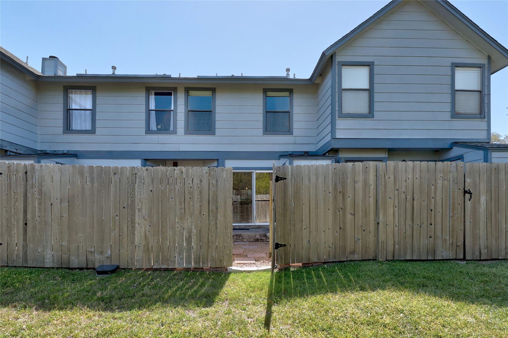 1411 Gracy Farms Ln # 52, Austin, TX 78758