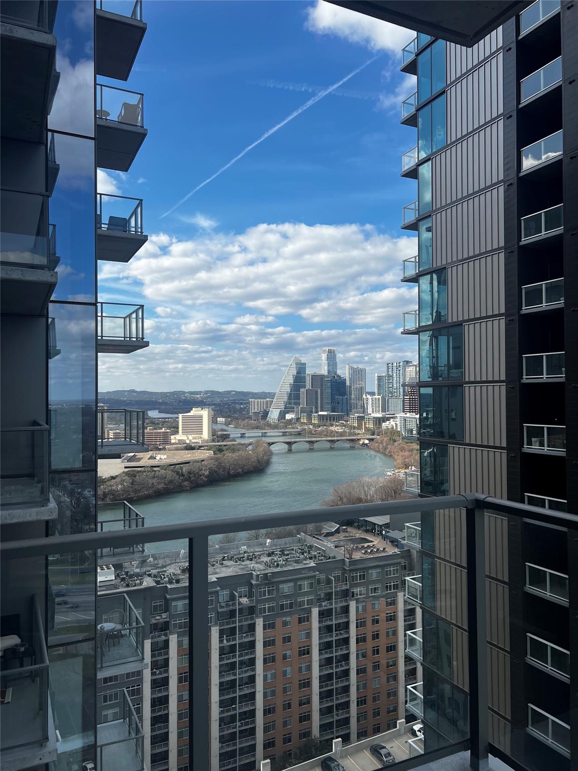 44 East #2107 Ave, Austin, TX 78701