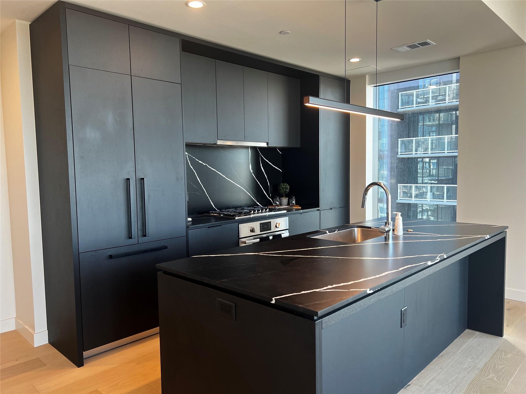 44 East #2107 Ave, Austin, TX 78701