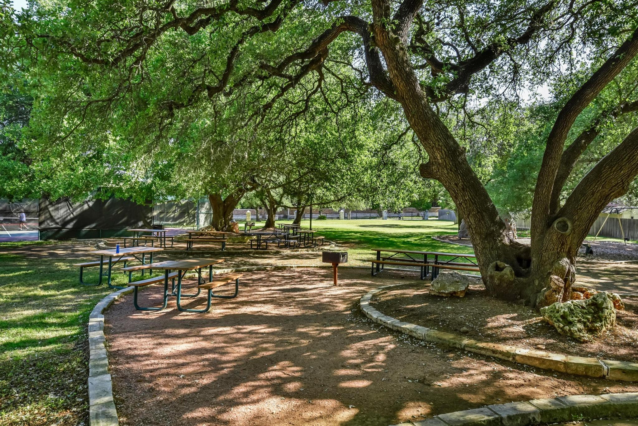 4013 Harvey Penick Dr, Round Rock, TX 78664