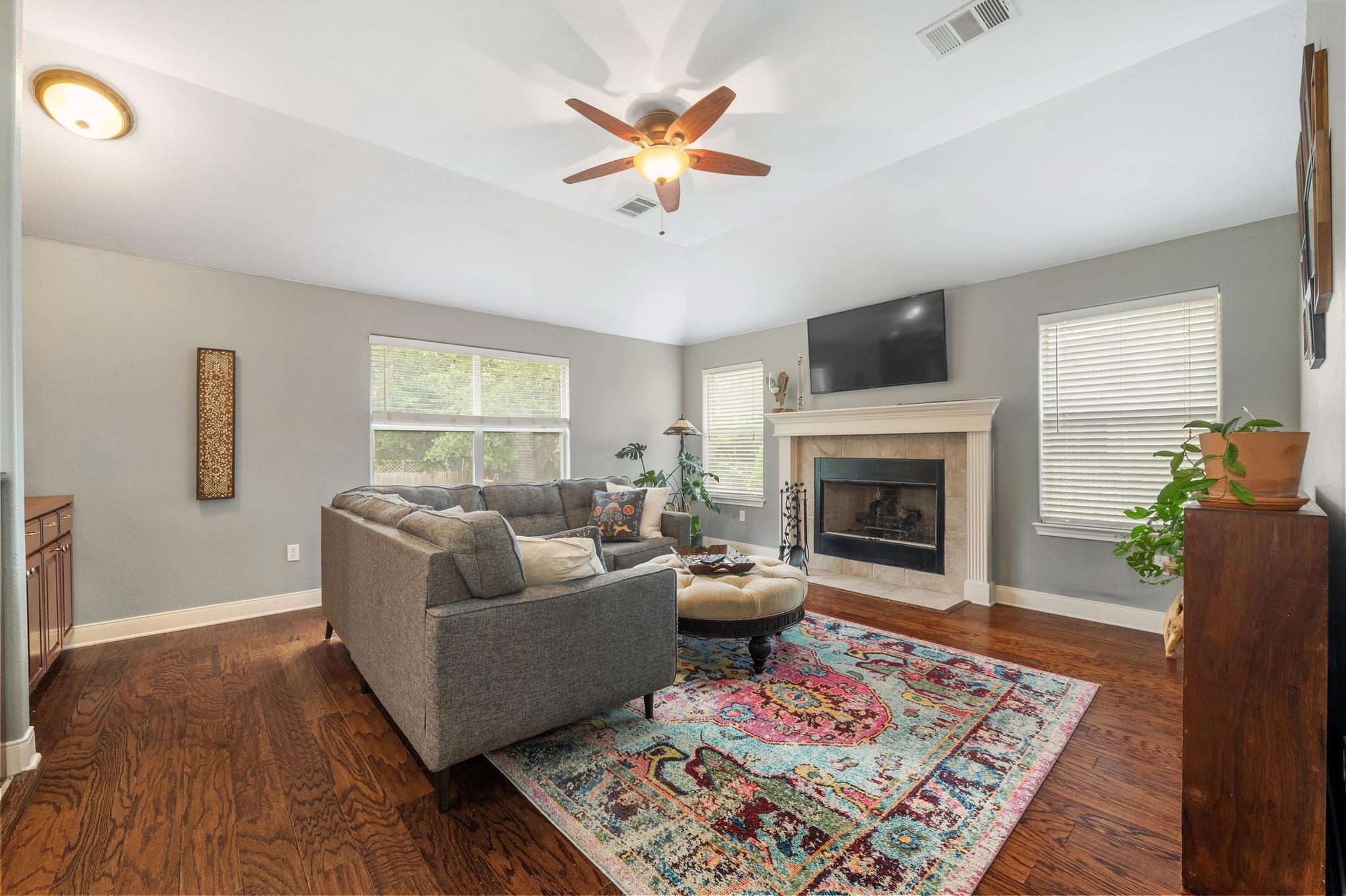 4013 Harvey Penick Dr, Round Rock, TX 78664