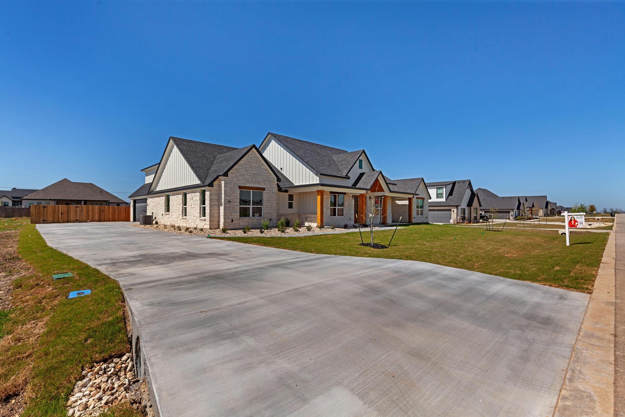 8134 Travertine Ln, Moody, TX 76557