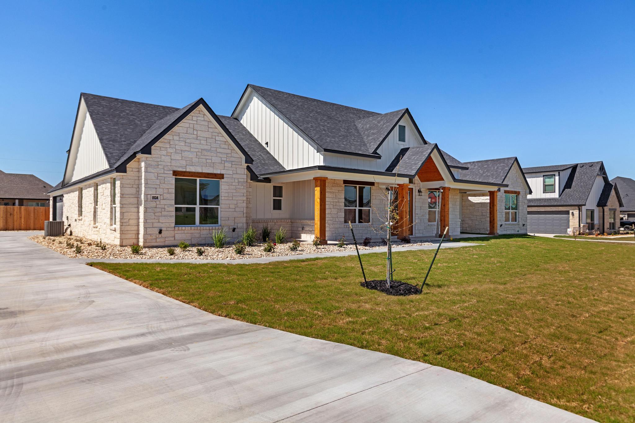 8134 Travertine Ln, Moody, TX 76557