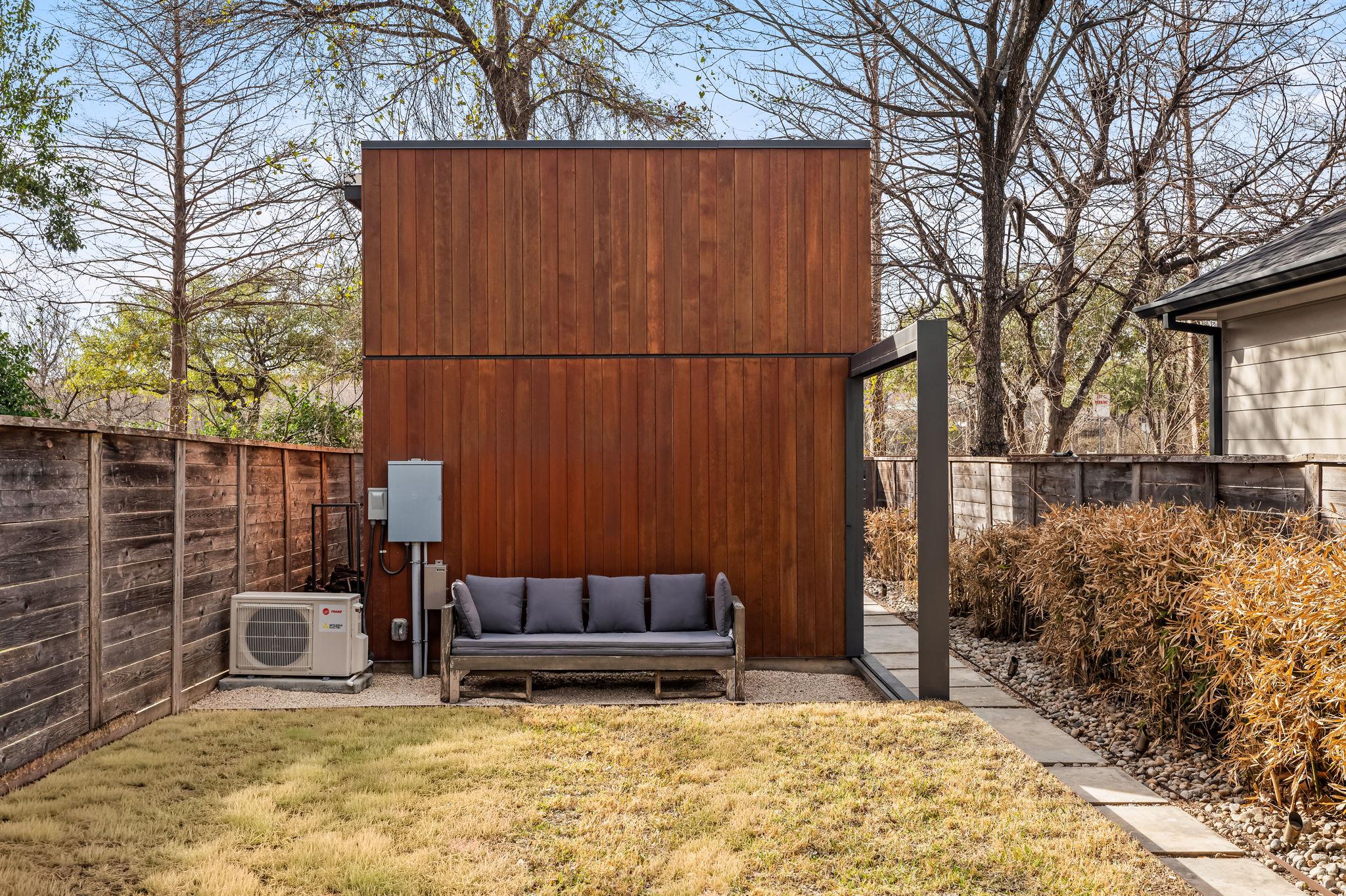 1124 Linden St # B, Austin, TX 78702