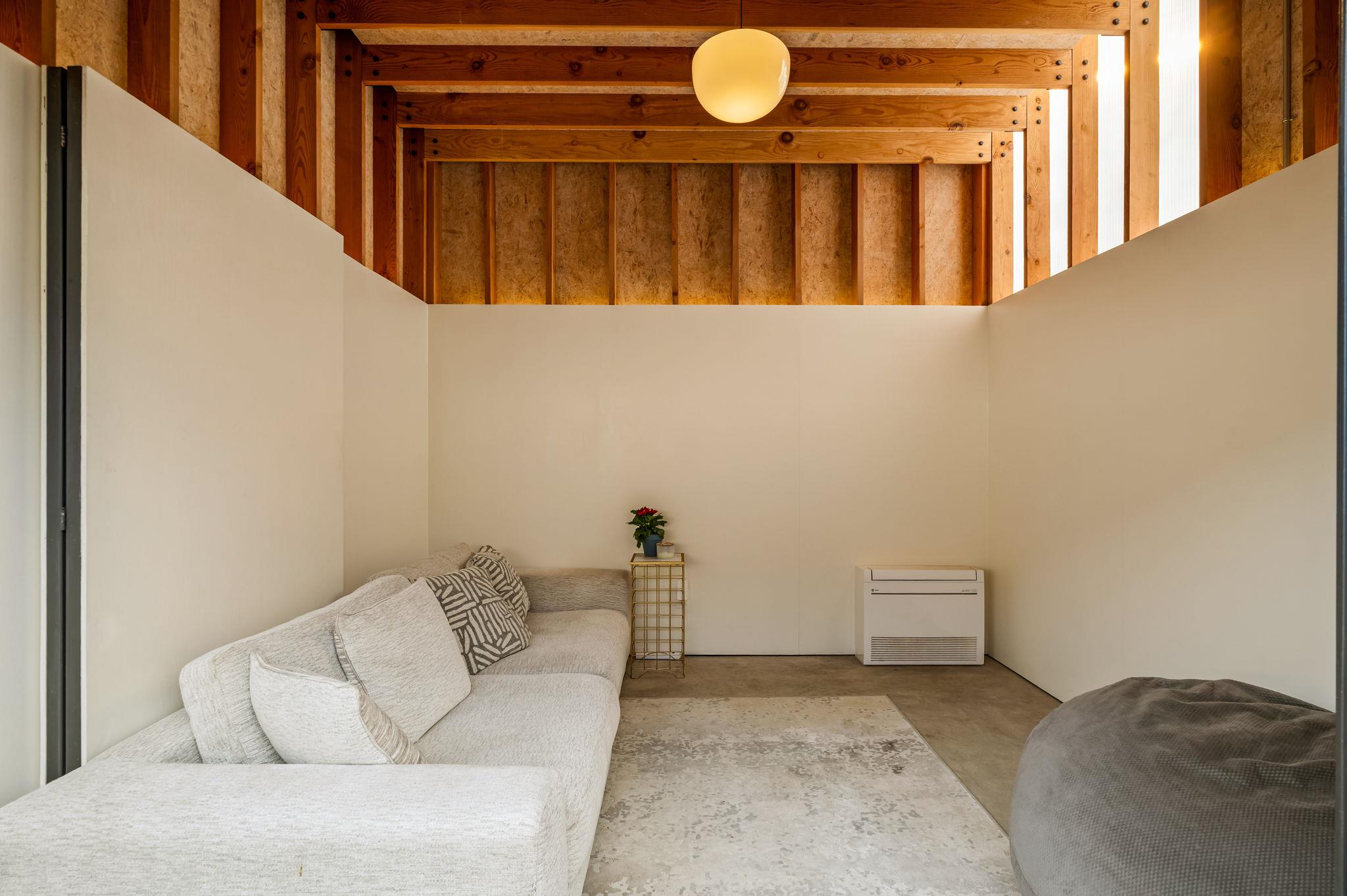 1124 Linden St # B, Austin, TX 78702