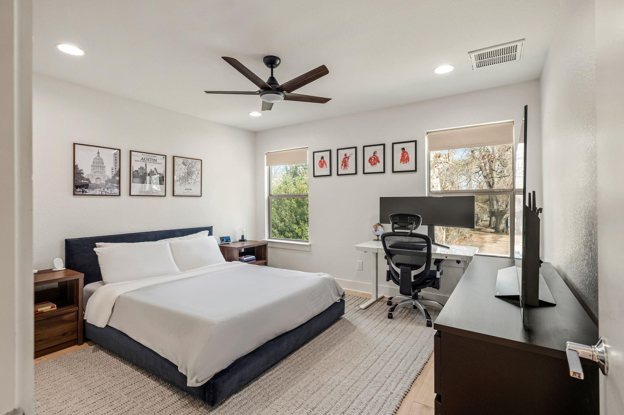 1124 Linden St # B, Austin, TX 78702