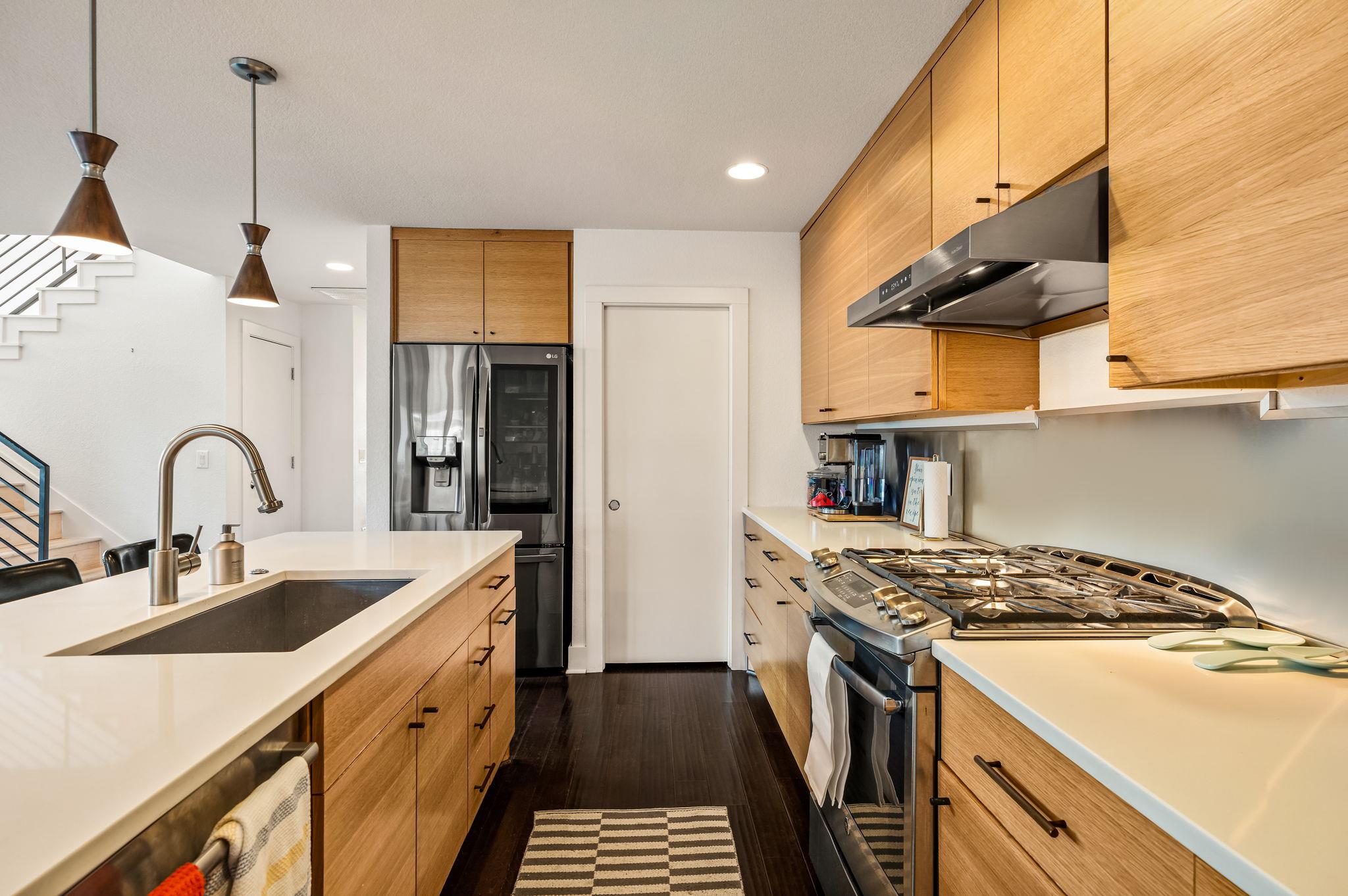 1124 Linden St # B, Austin, TX 78702