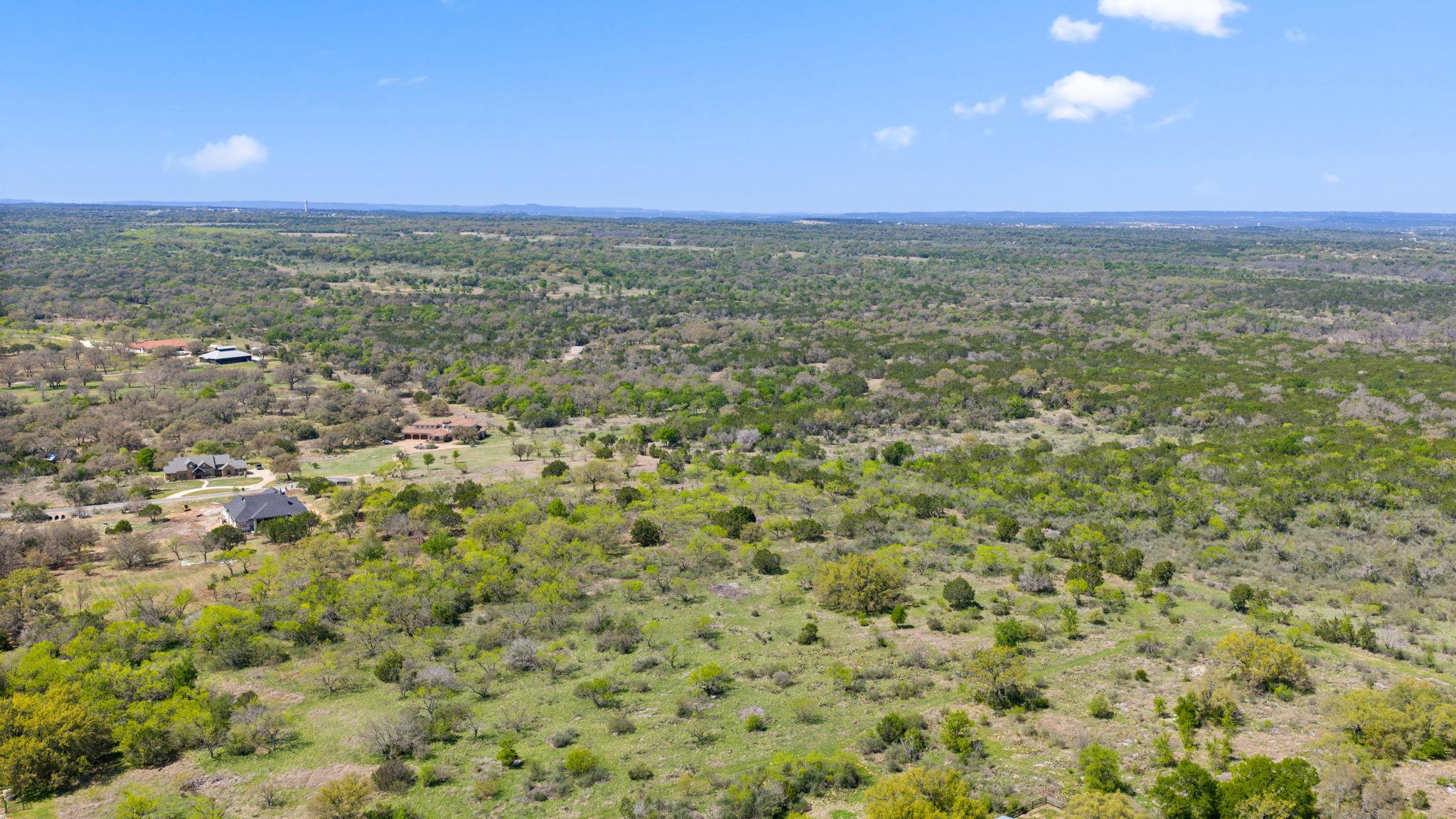 305 Running Brook Trl, Spicewood, TX 78669