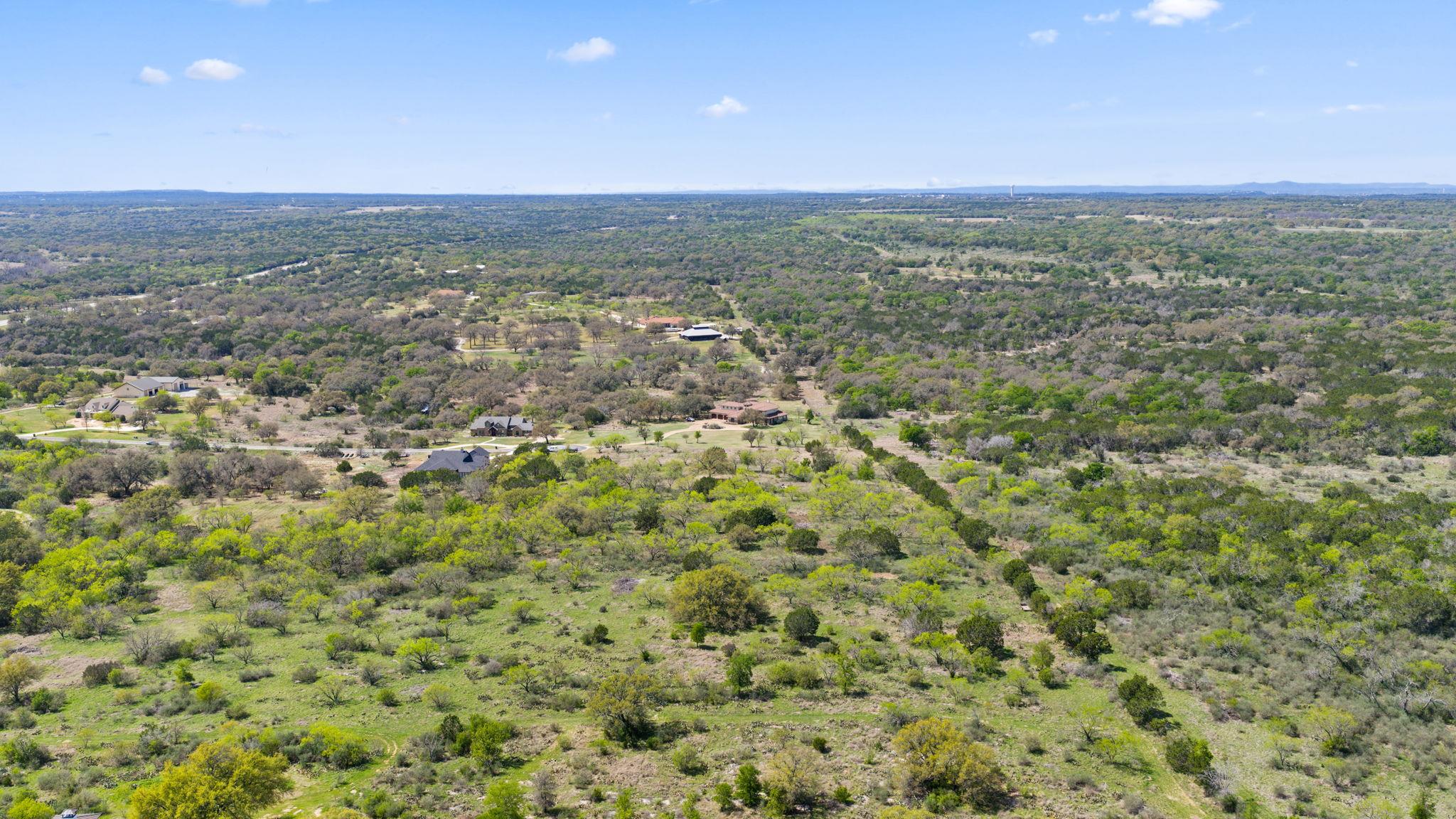 305 Running Brook Trl, Spicewood, TX 78669