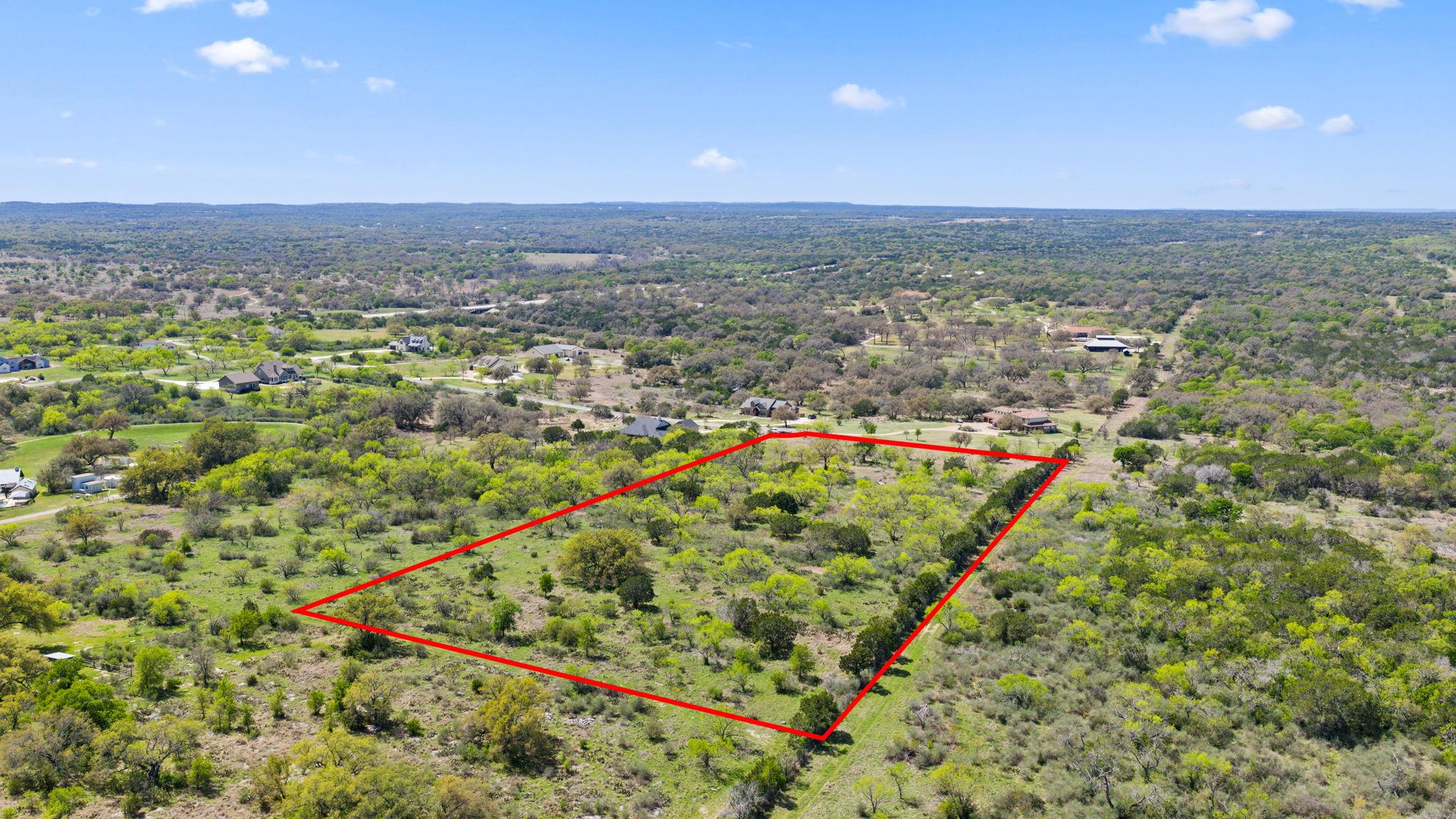 305 Running Brook Trl, Spicewood, TX 78669