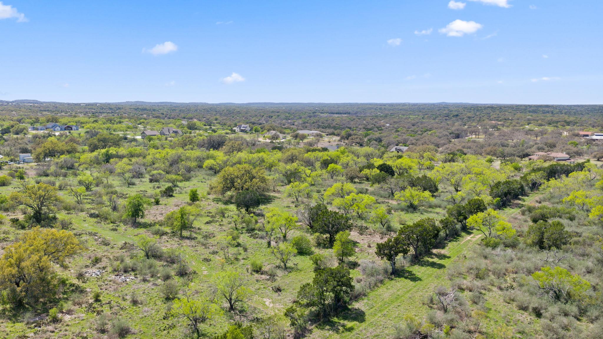 305 Running Brook Trl, Spicewood, TX 78669