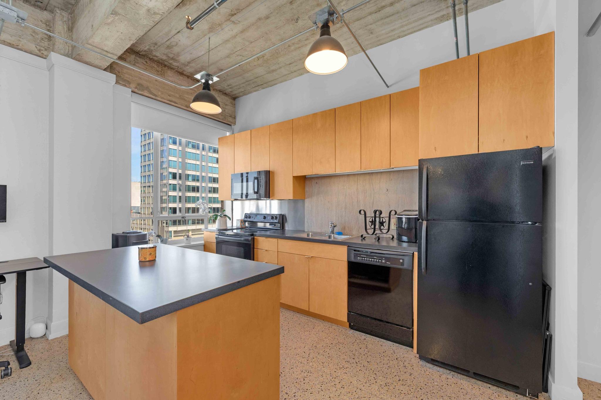 710 Colorado St # 8C, Austin, TX 78701