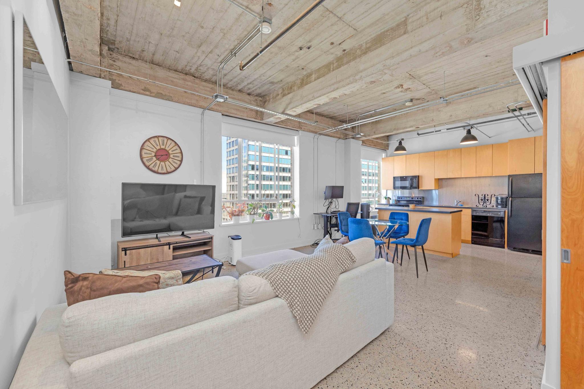 710 Colorado St # 8C, Austin, TX 78701