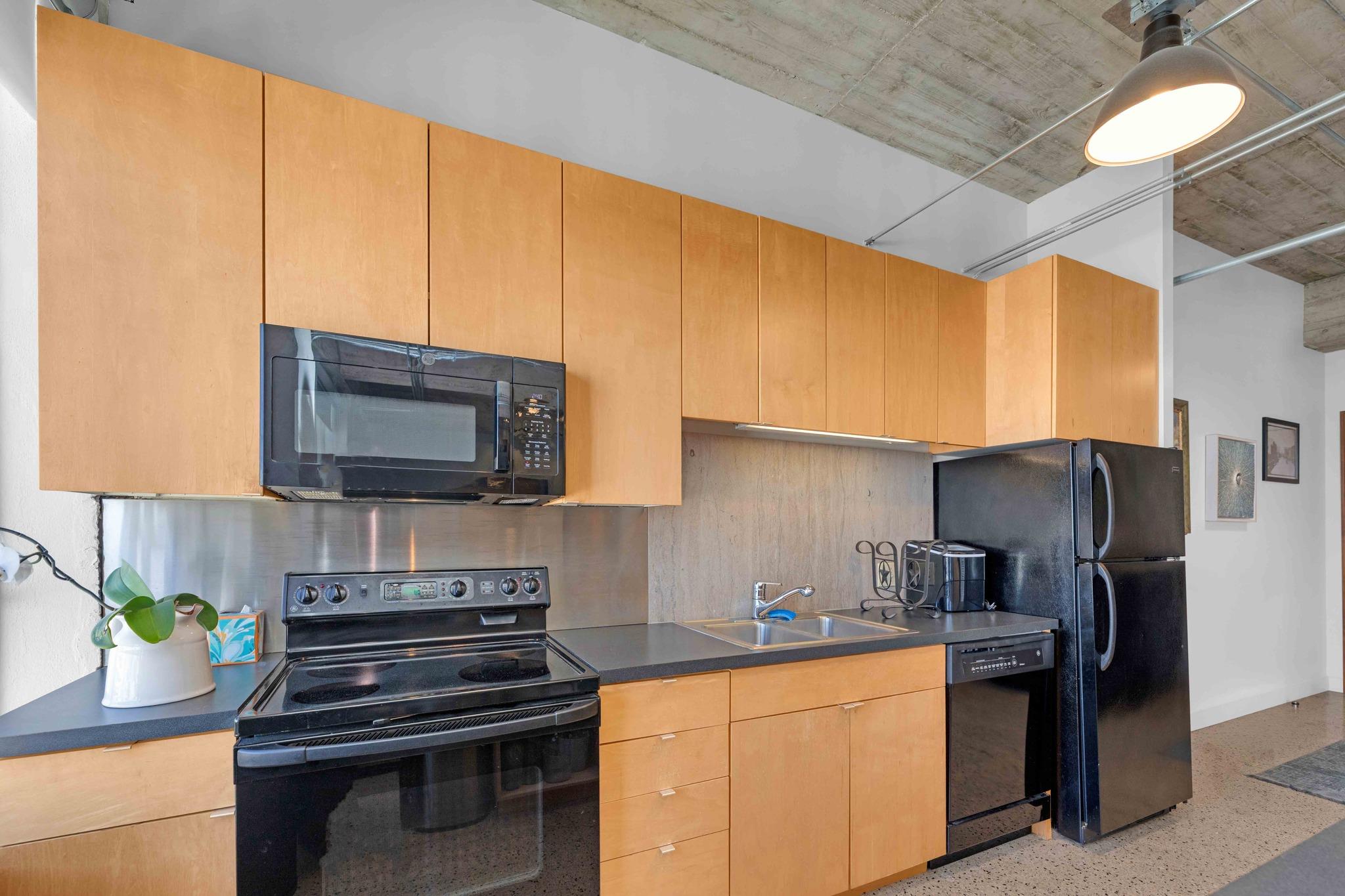 710 Colorado St # 8C, Austin, TX 78701