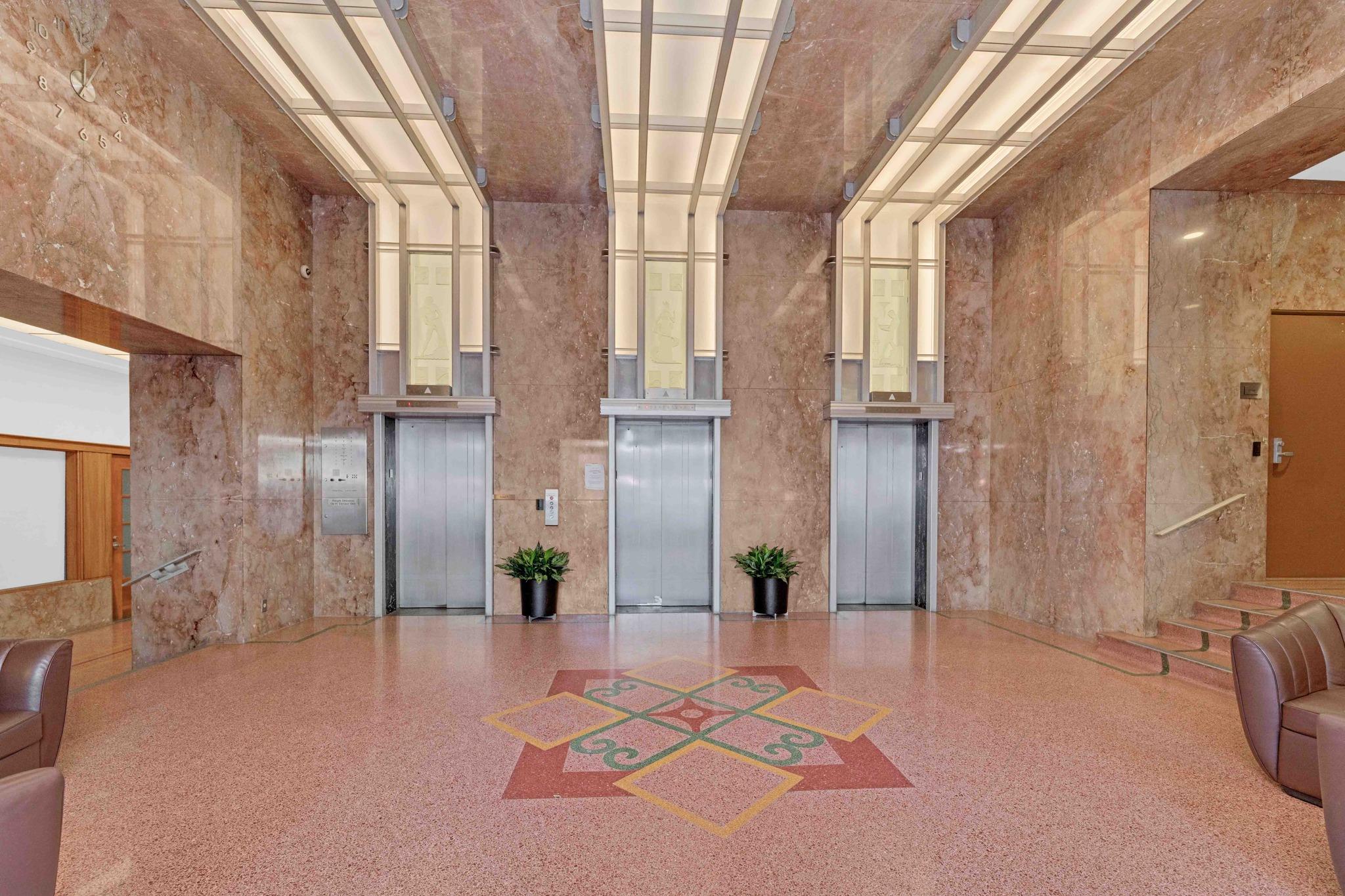 710 Colorado St # 8C, Austin, TX 78701