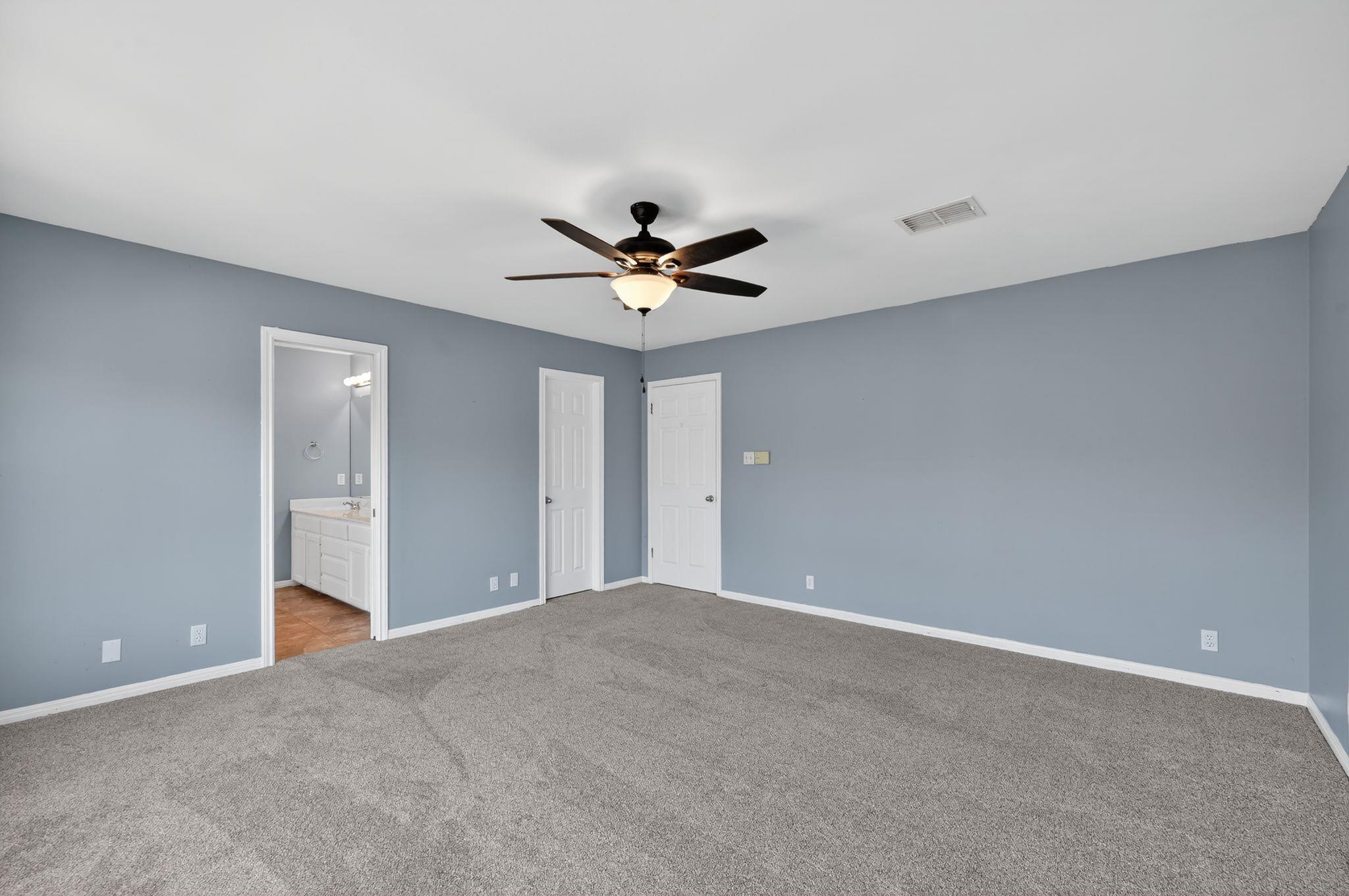 1124 Oaklands Dr, Round Rock, TX 78681