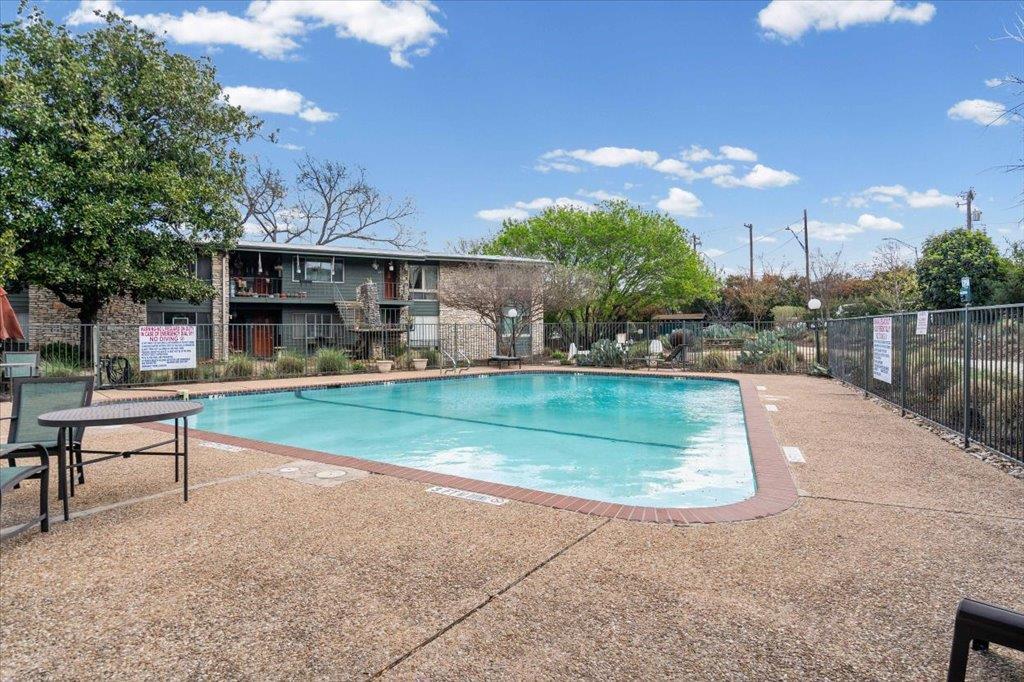 1304 Mariposa Dr # 206, Austin, TX 78704