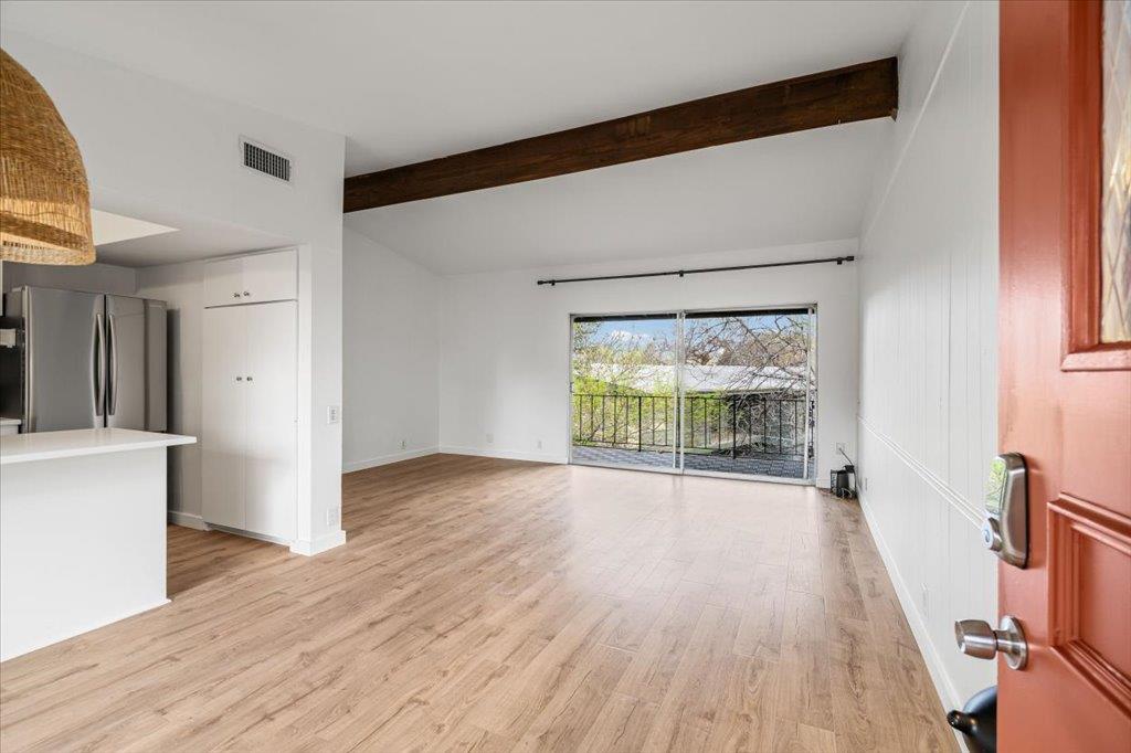 1304 Mariposa Dr # 206, Austin, TX 78704