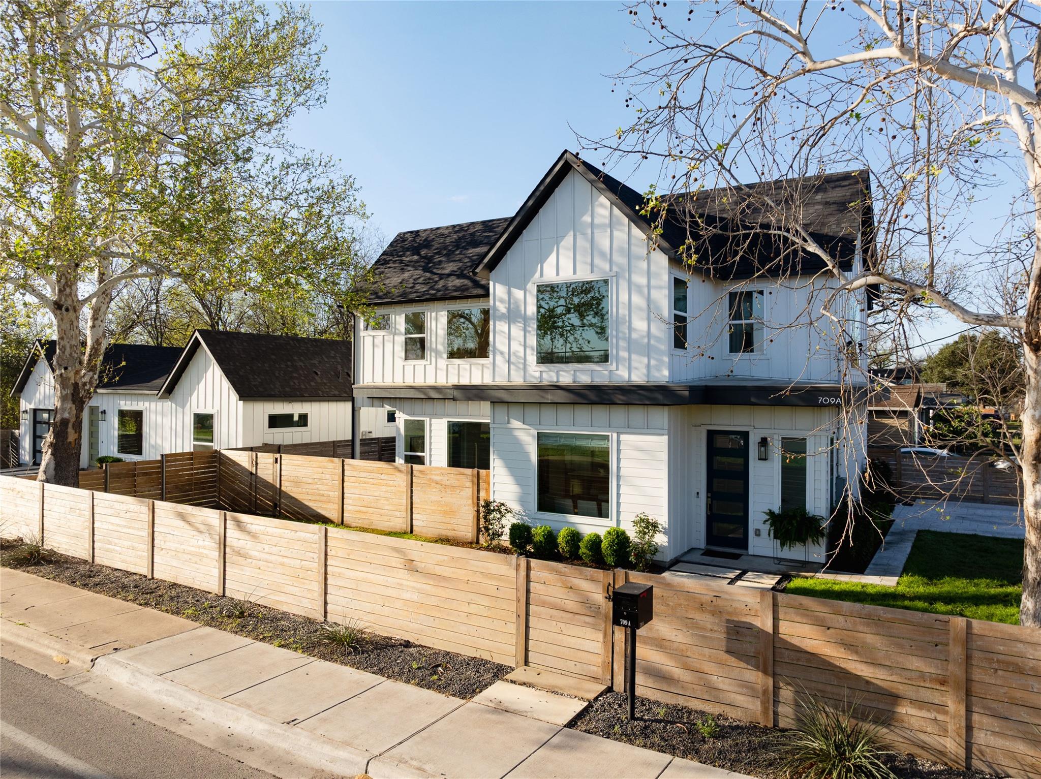 709 W St Elmo Rd # 1, Austin, TX 78745