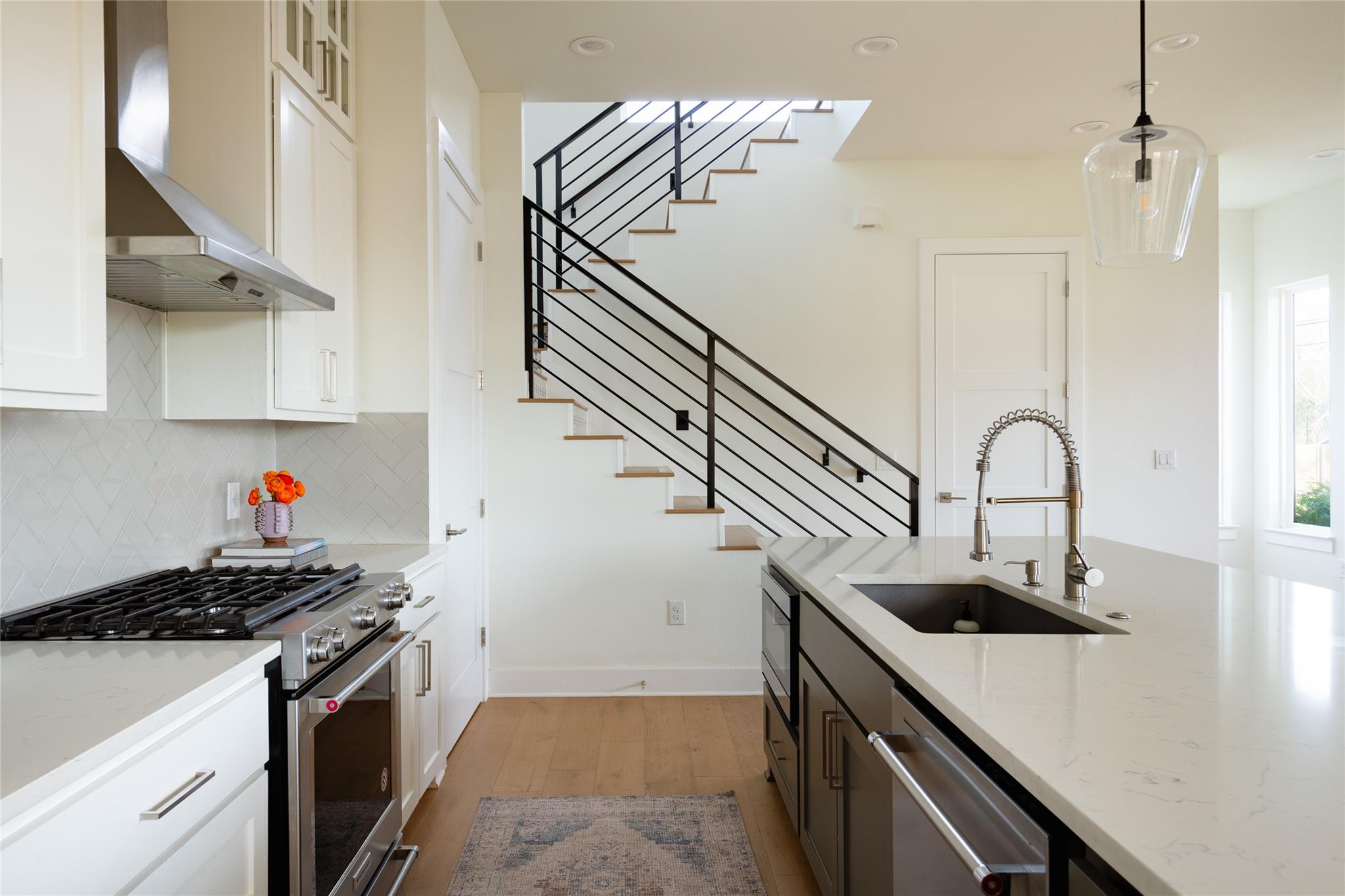 709 W St Elmo Rd # 1, Austin, TX 78745