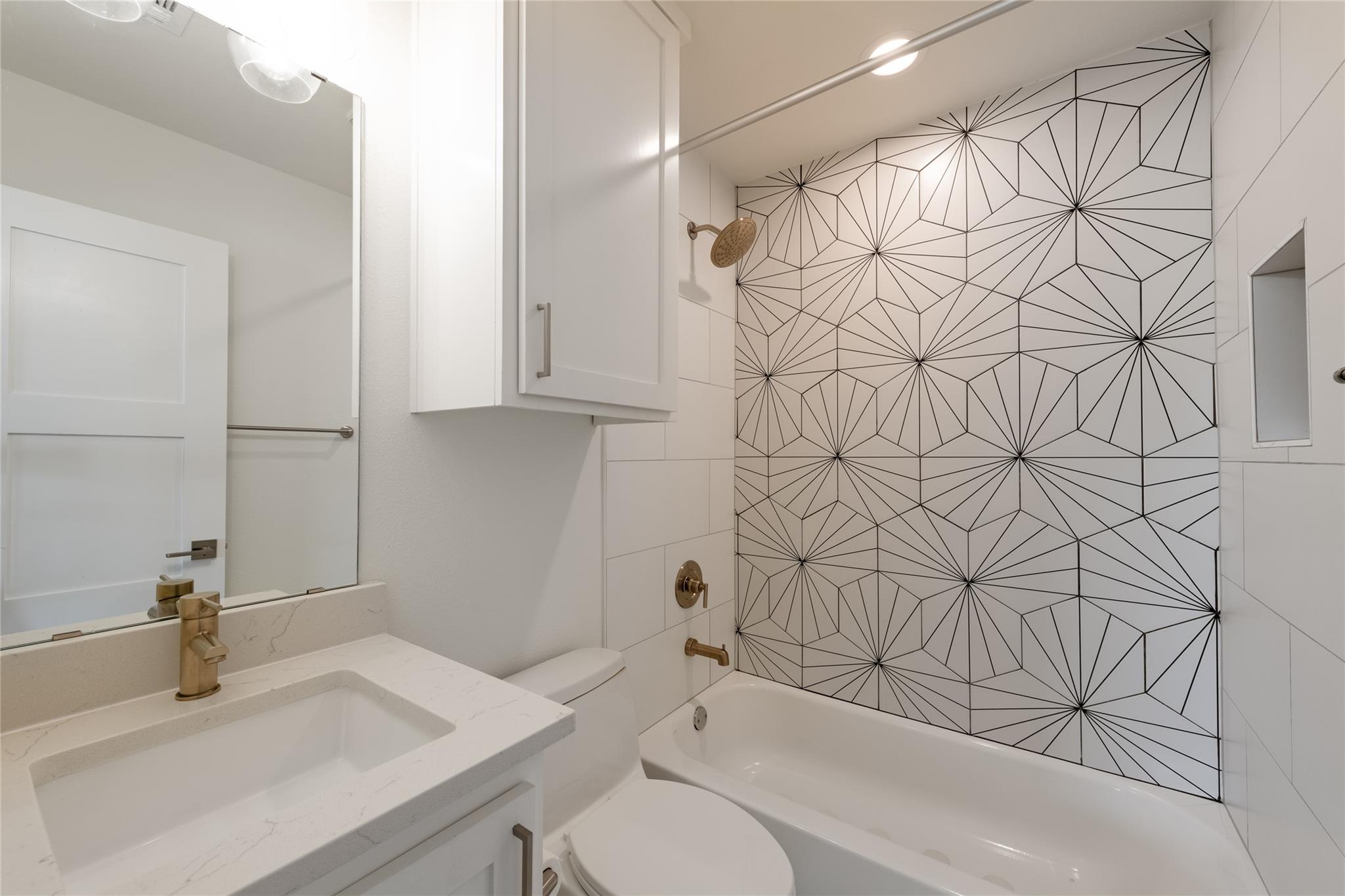 709 W St Elmo Rd # 1, Austin, TX 78745