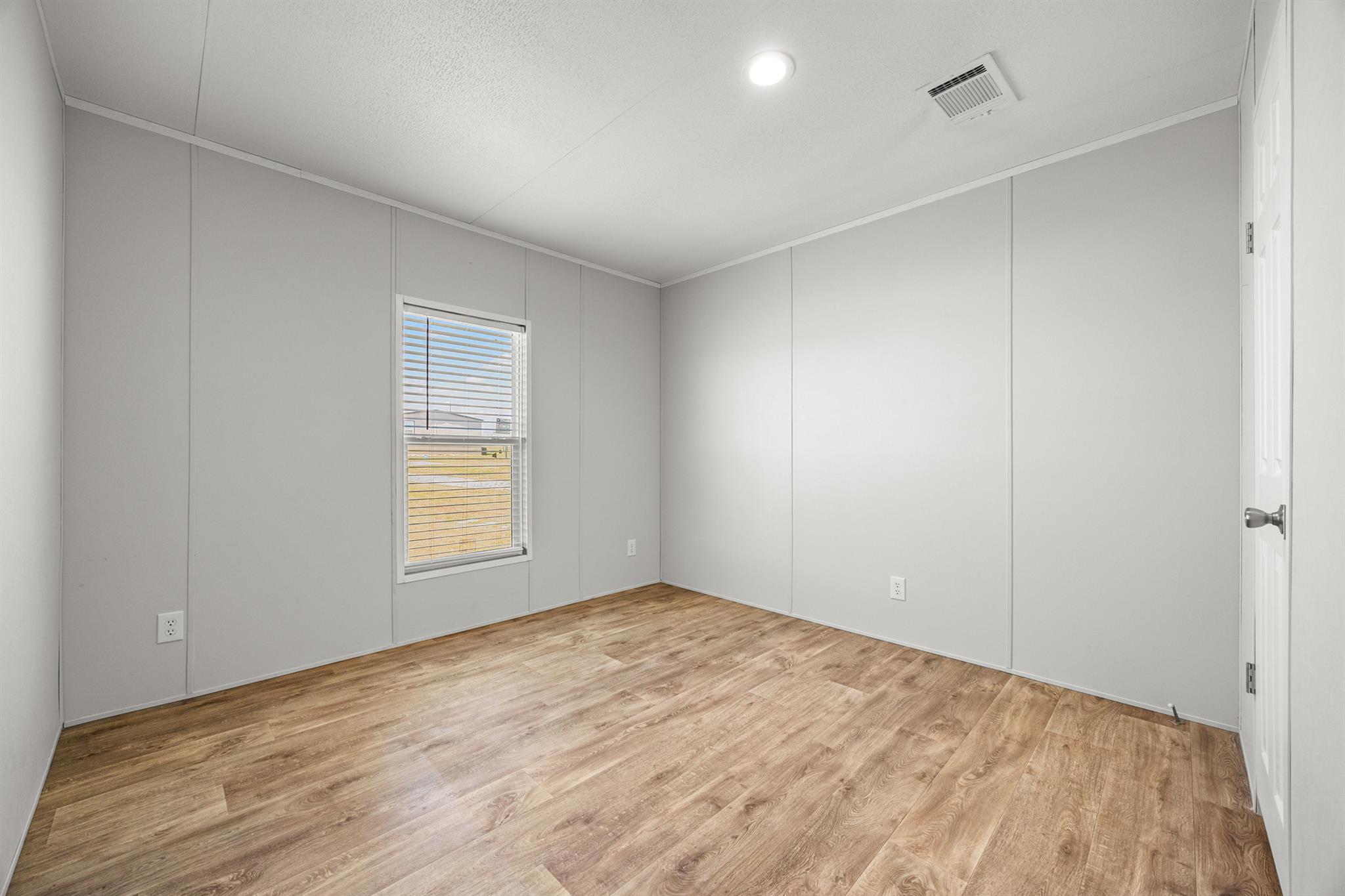 260 Castellana Way, Elgin, TX 78621