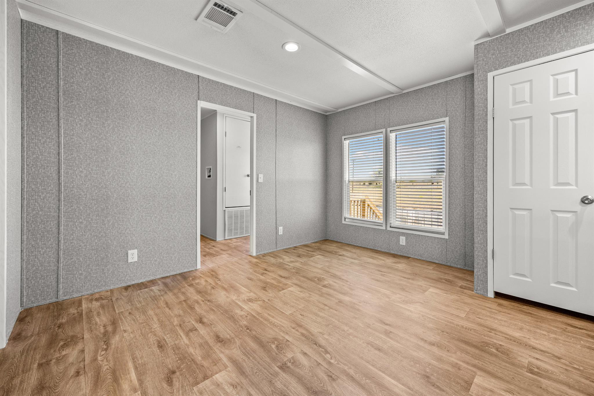 260 Castellana Way, Elgin, TX 78621