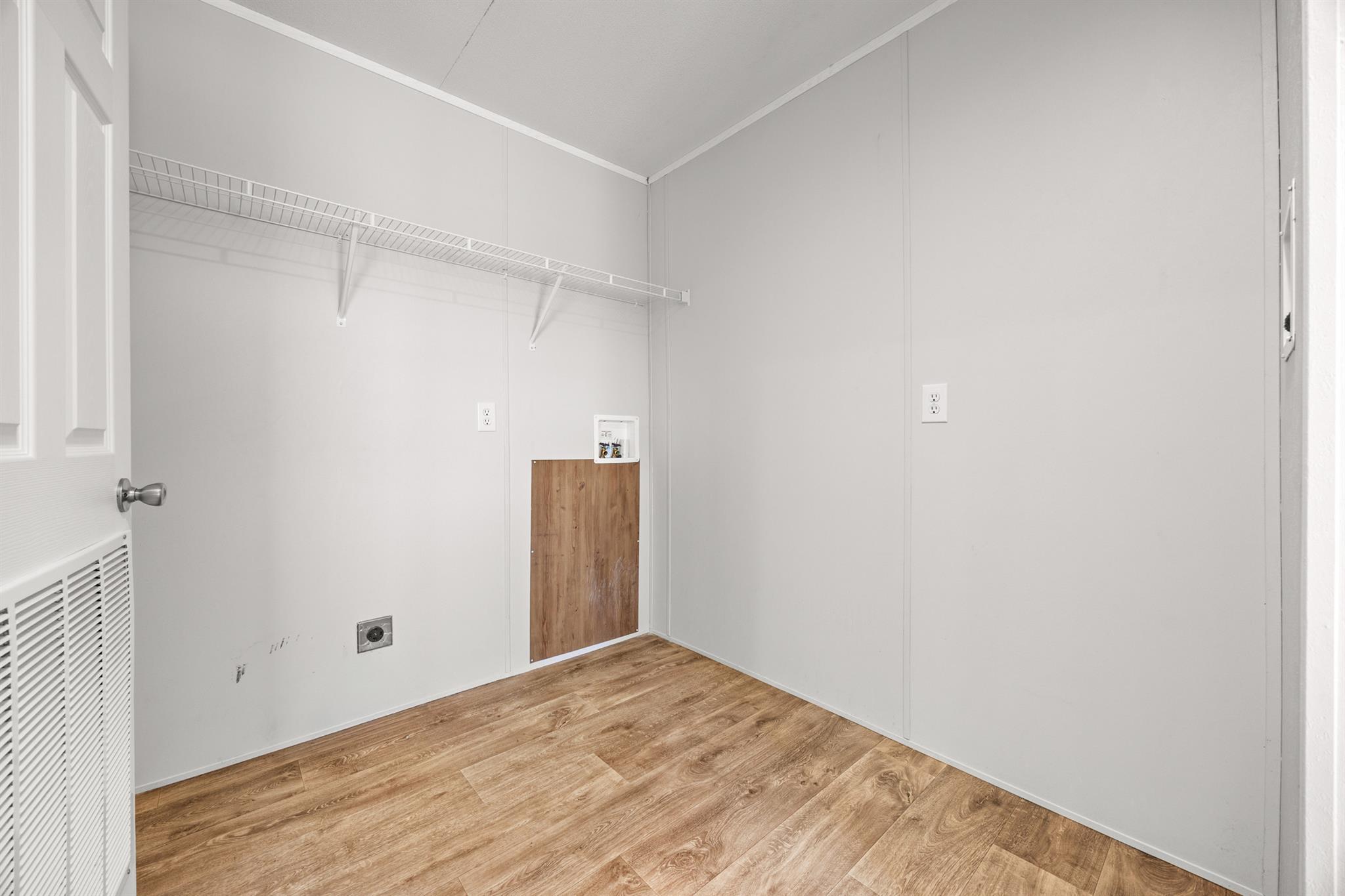 260 Castellana Way, Elgin, TX 78621