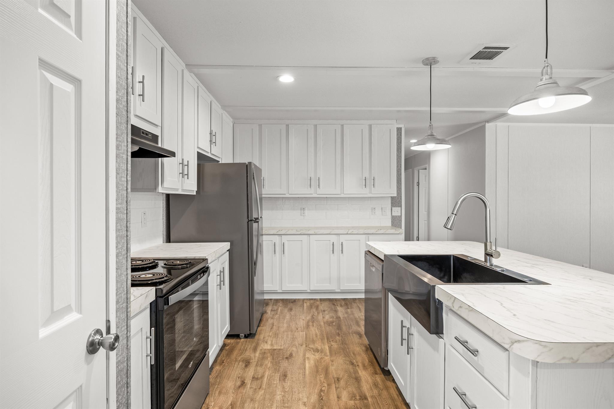 260 Castellana Way, Elgin, TX 78621