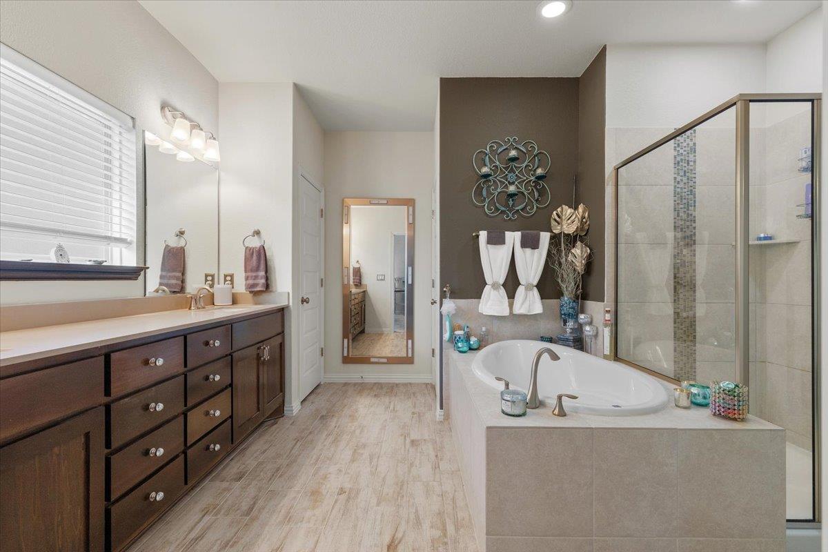 8721 Sikes Way, Austin, TX 78747