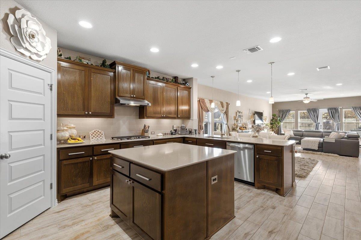 8721 Sikes Way, Austin, TX 78747