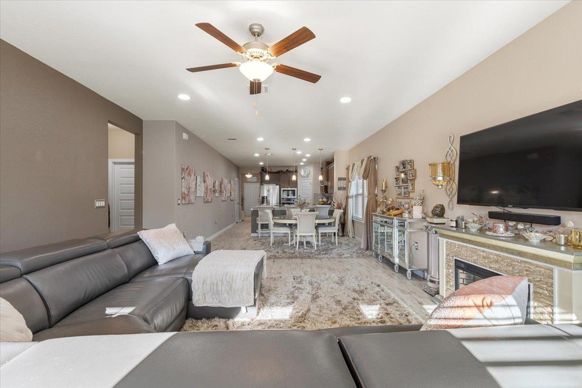 8721 Sikes Way, Austin, TX 78747