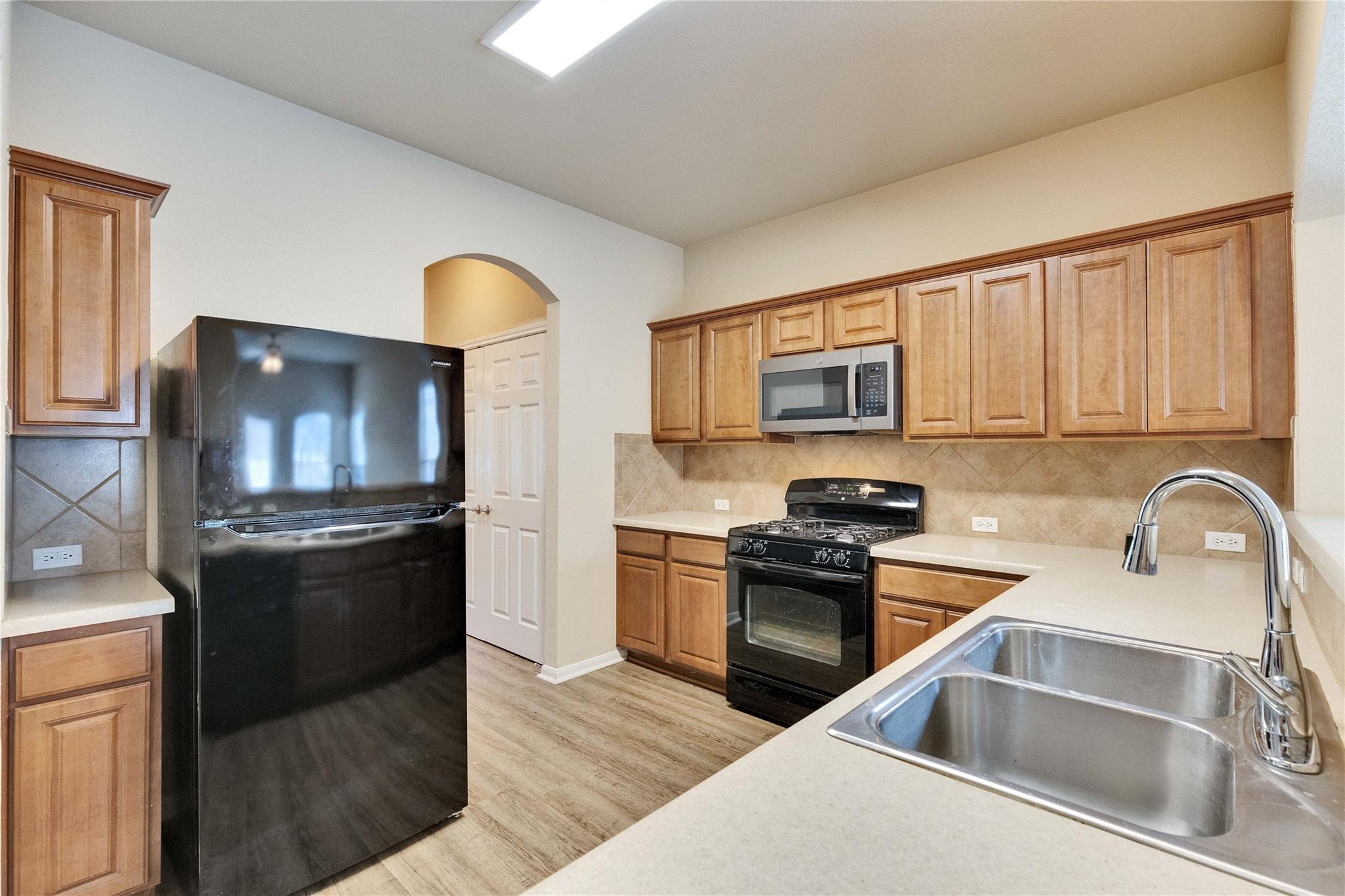 7405 Montezuma St, Austin, TX 78744