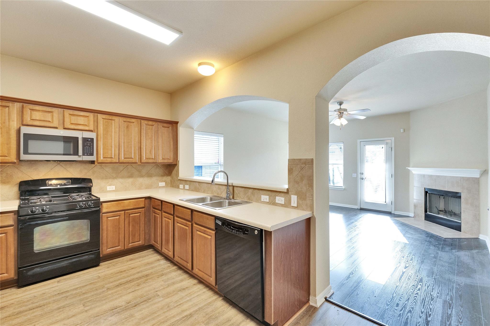 7405 Montezuma St, Austin, TX 78744