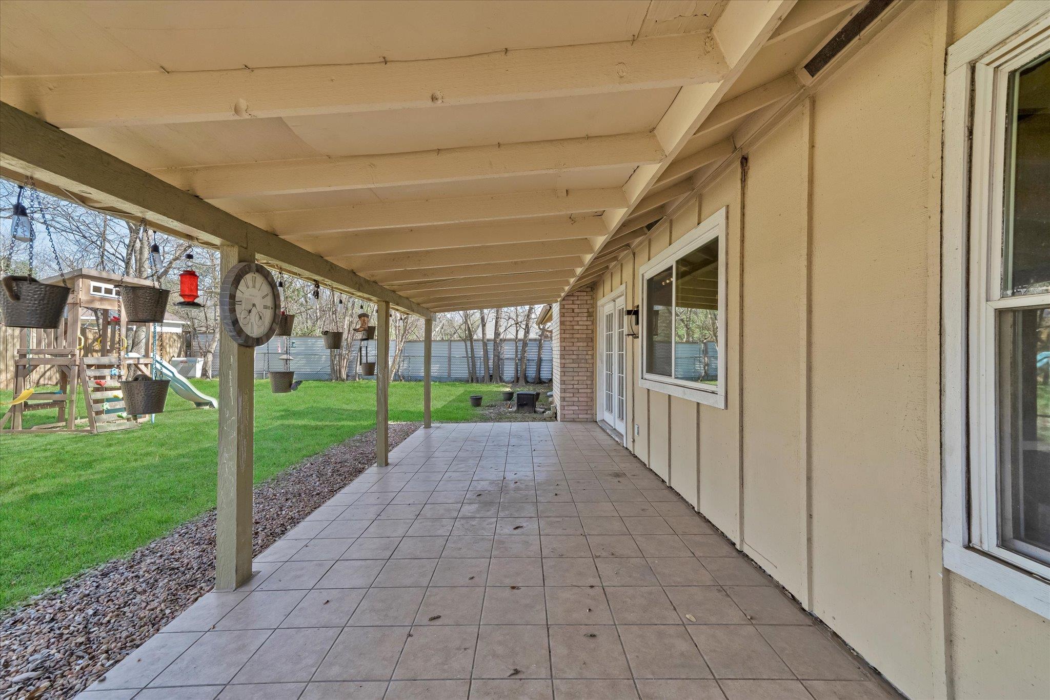 1467 S Meadows Dr, Austin, TX 78758