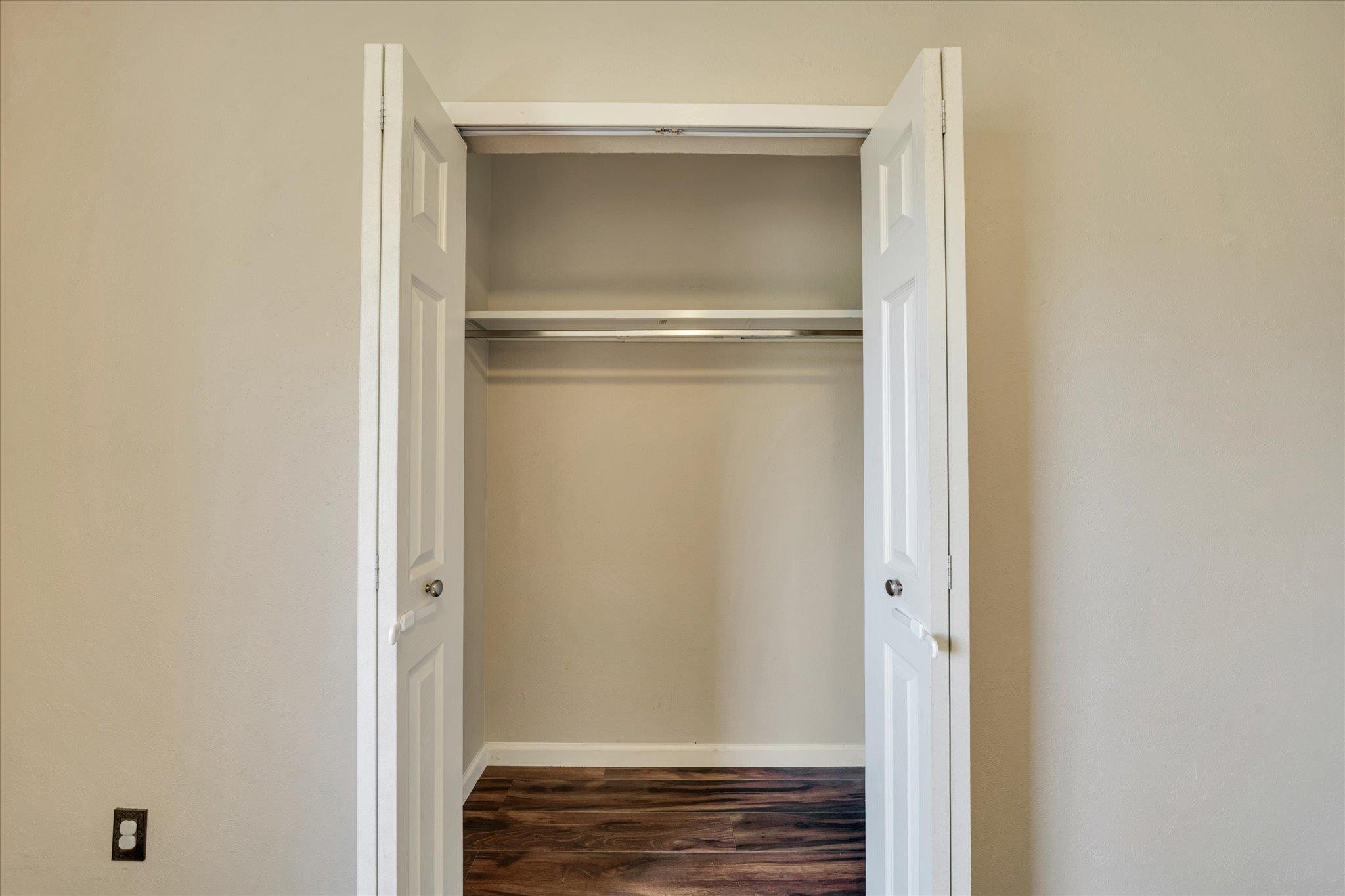 1467 S Meadows Dr, Austin, TX 78758