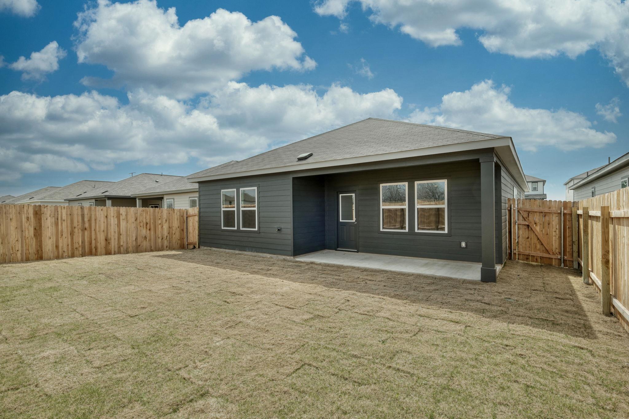 209 Stonebrook DR Dr, Hutto, TX 78634